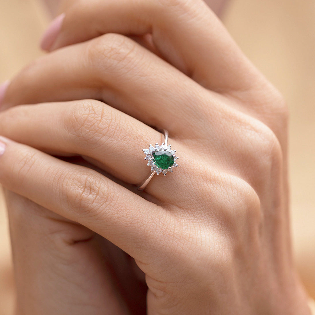 0,90 Karat Pırlanta Safir Yüzük