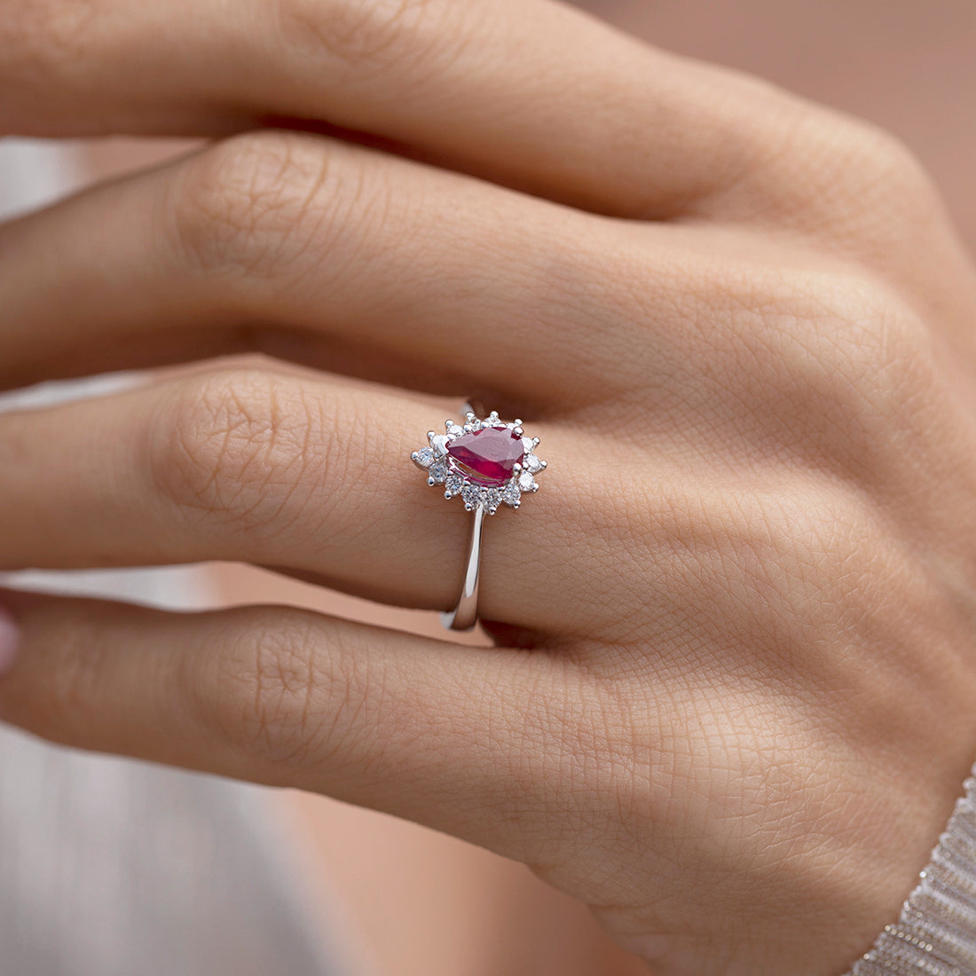 0,90 Karat Pırlanta Safir Yüzük
