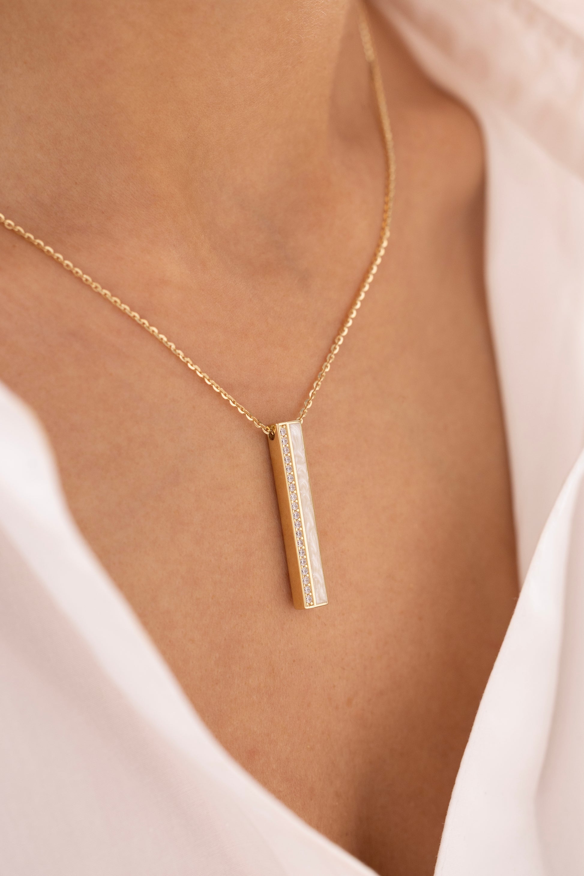 Cetaş Eterna Dikdörtgen Taşlı 14 Ayar Altın Kolye