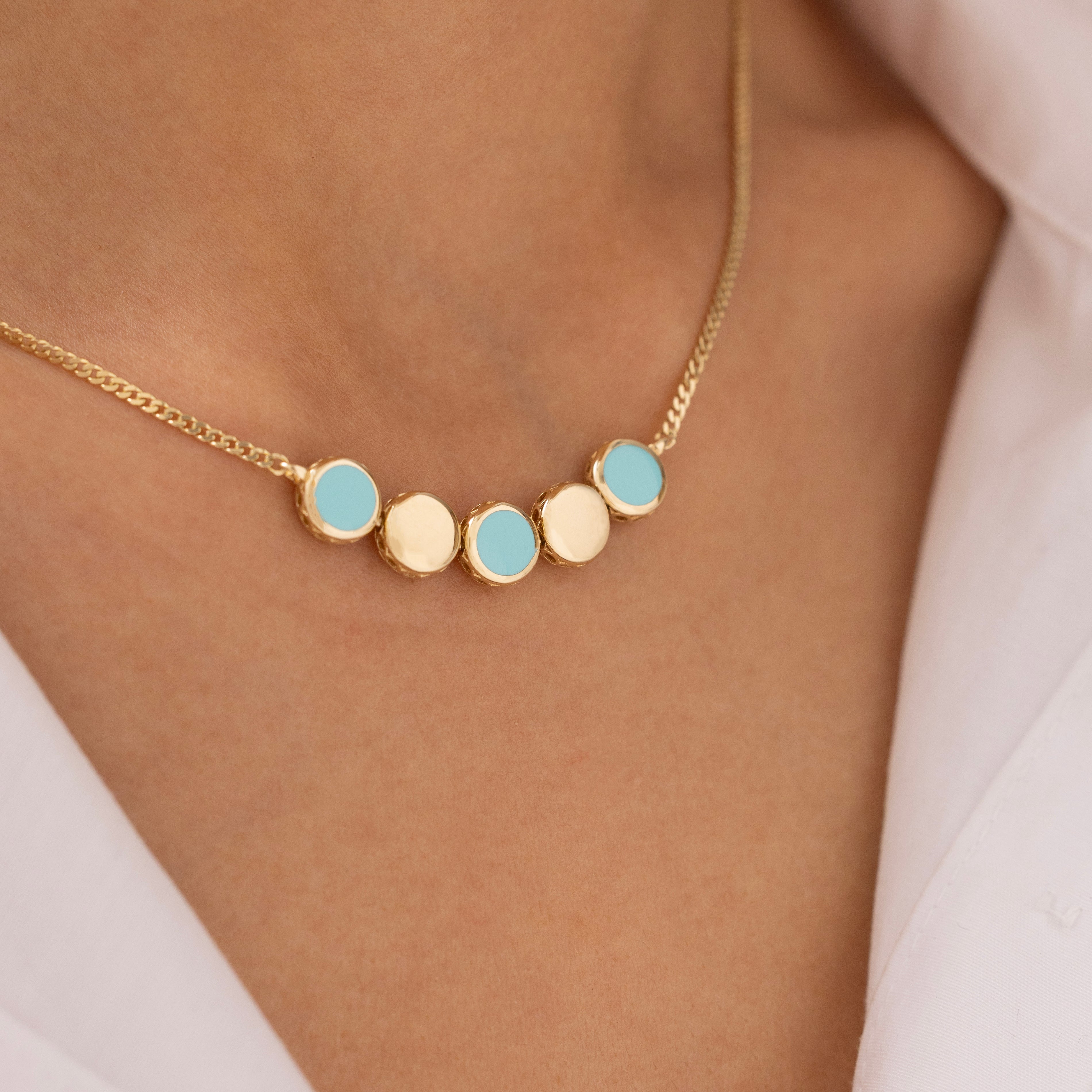 Cetaş Eterna Mavi Beyaz Mine İşlemeli 14 Ayar Altın Kolye