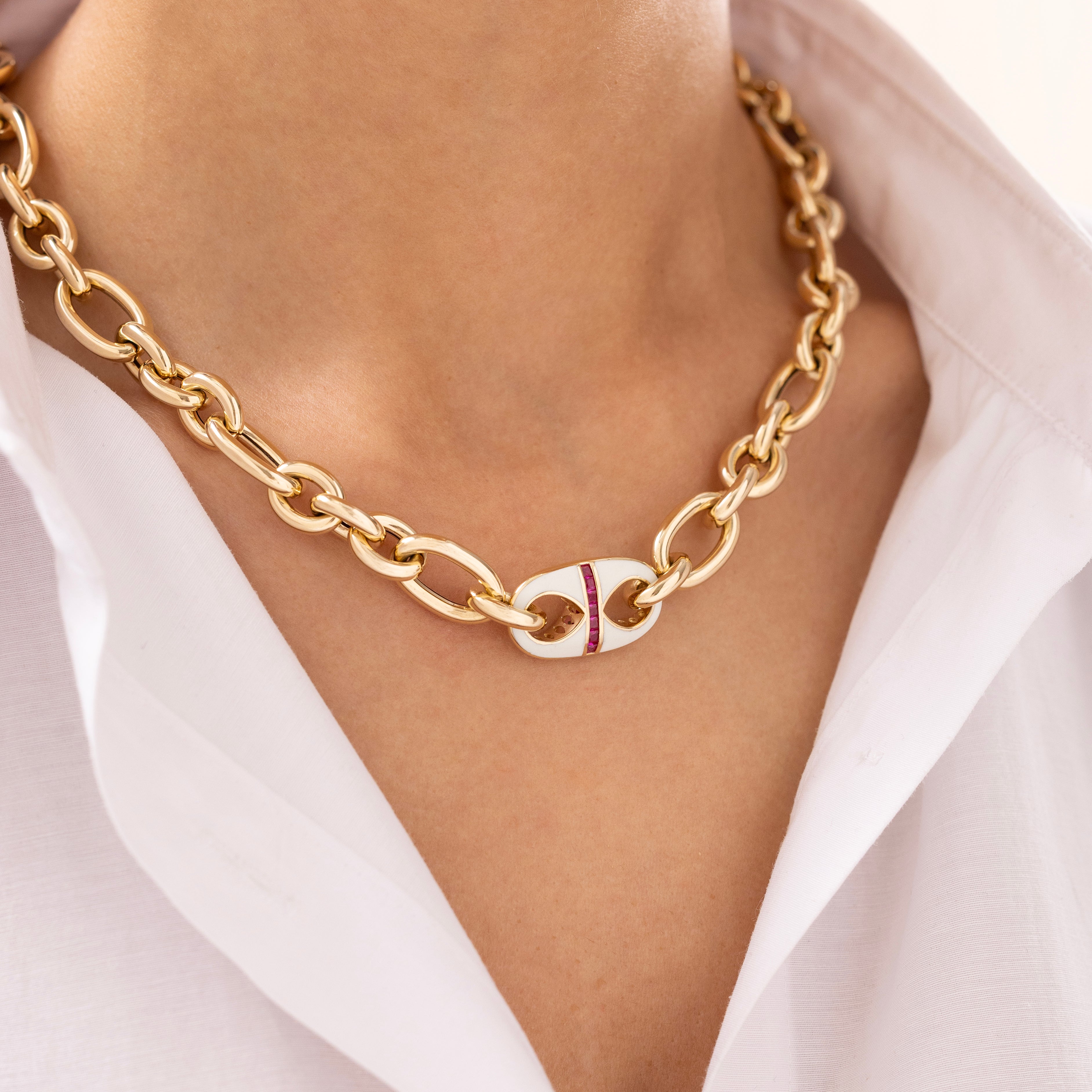 Cetaş Eterna Beyaz Mine ve Taşlı 14 Ayar Zincir Altın Kolye