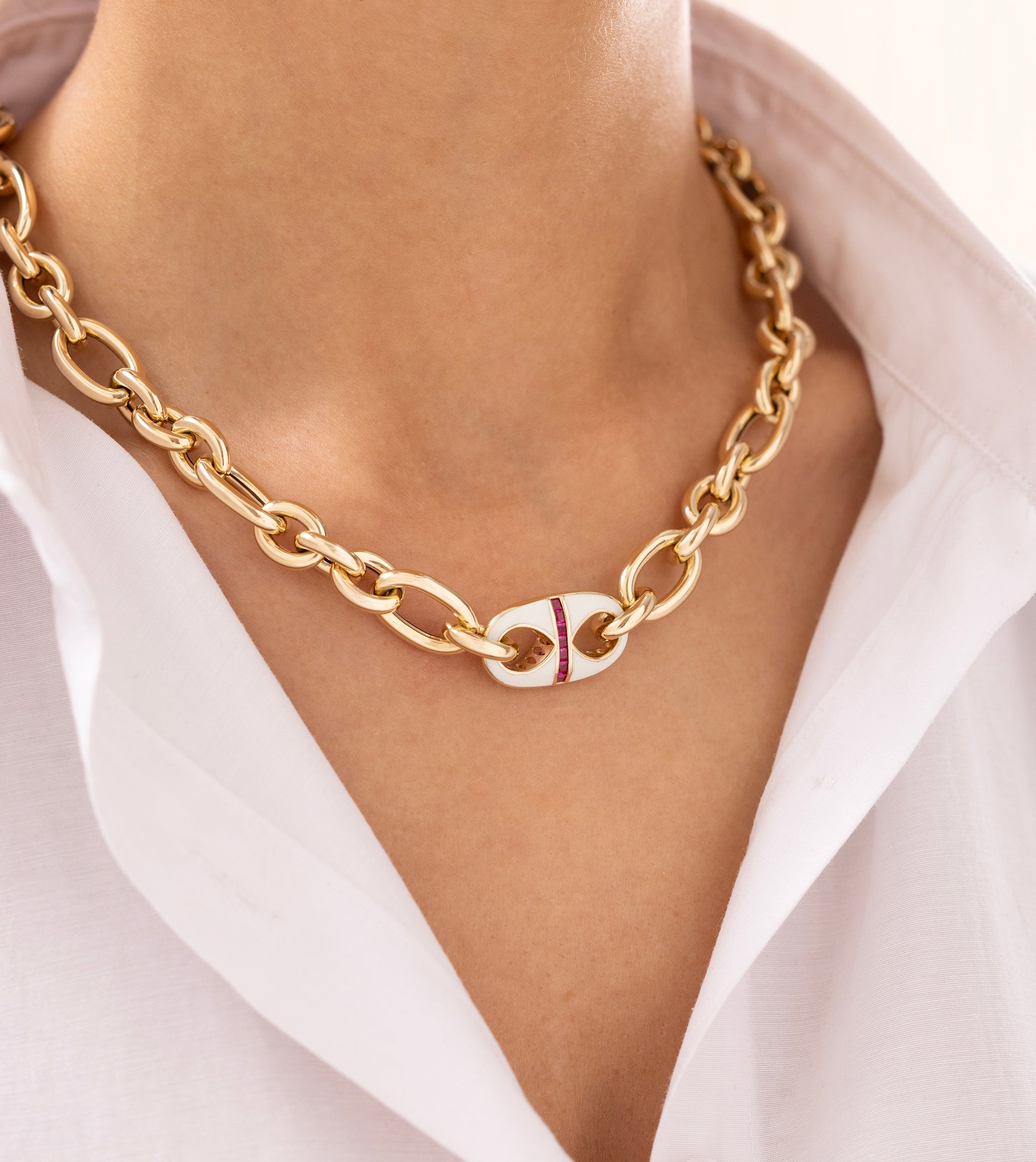 Cetaş Eterna Beyaz Mine ve Taşlı 14 Ayar Zincir Altın Kolye