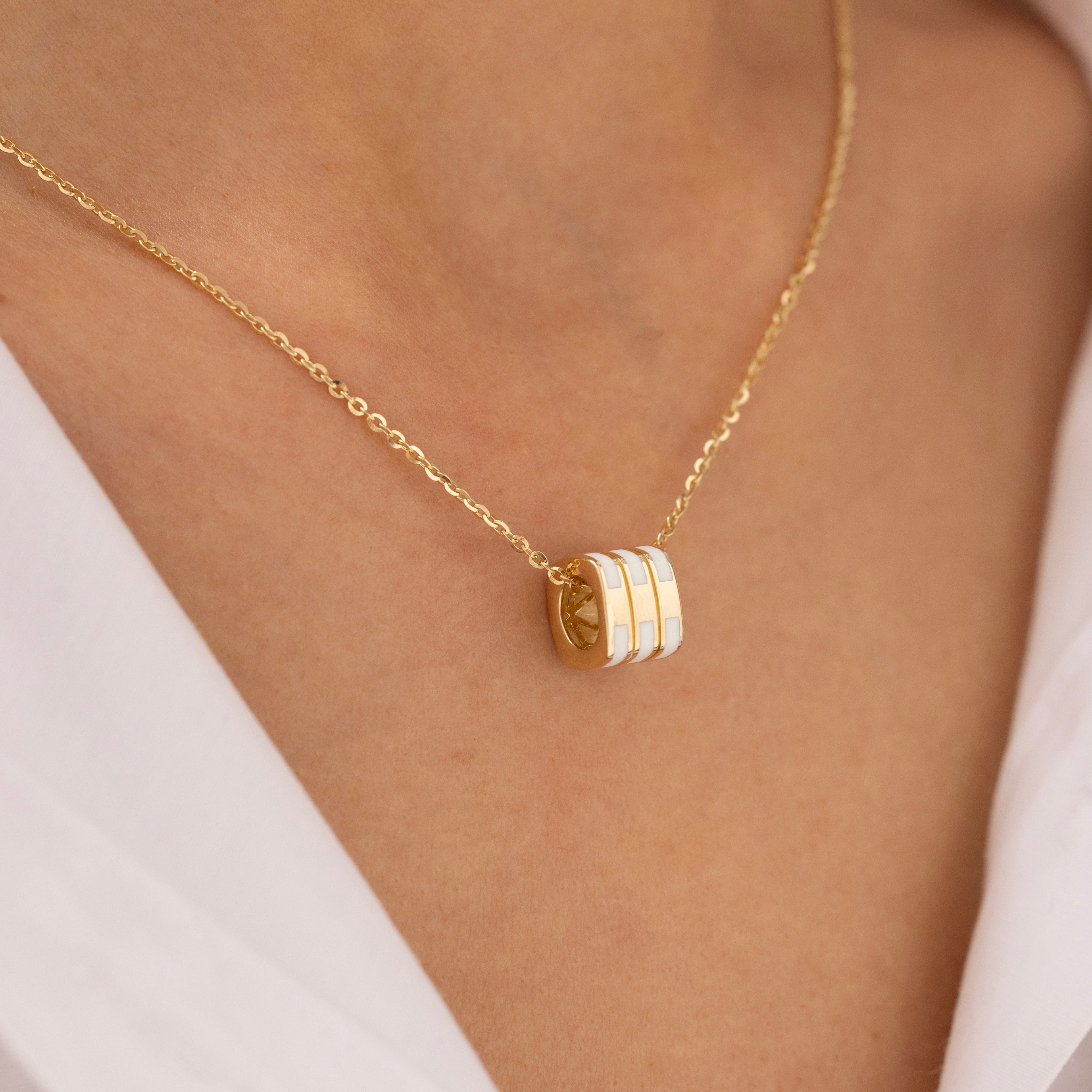 Cetaş Eterna Küp 14 Ayar Altın Kolye