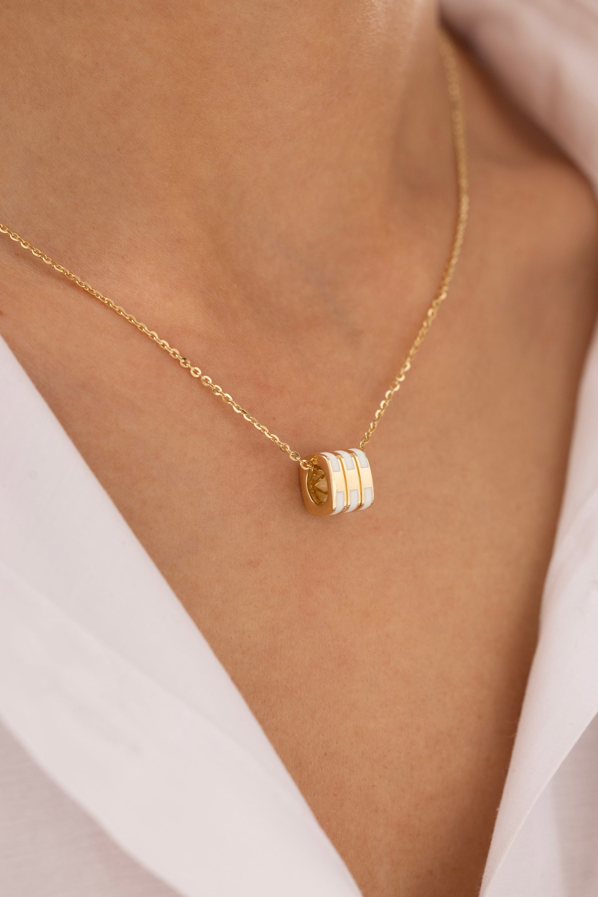 Cetaş Eterna Küp 14 Ayar Altın Kolye