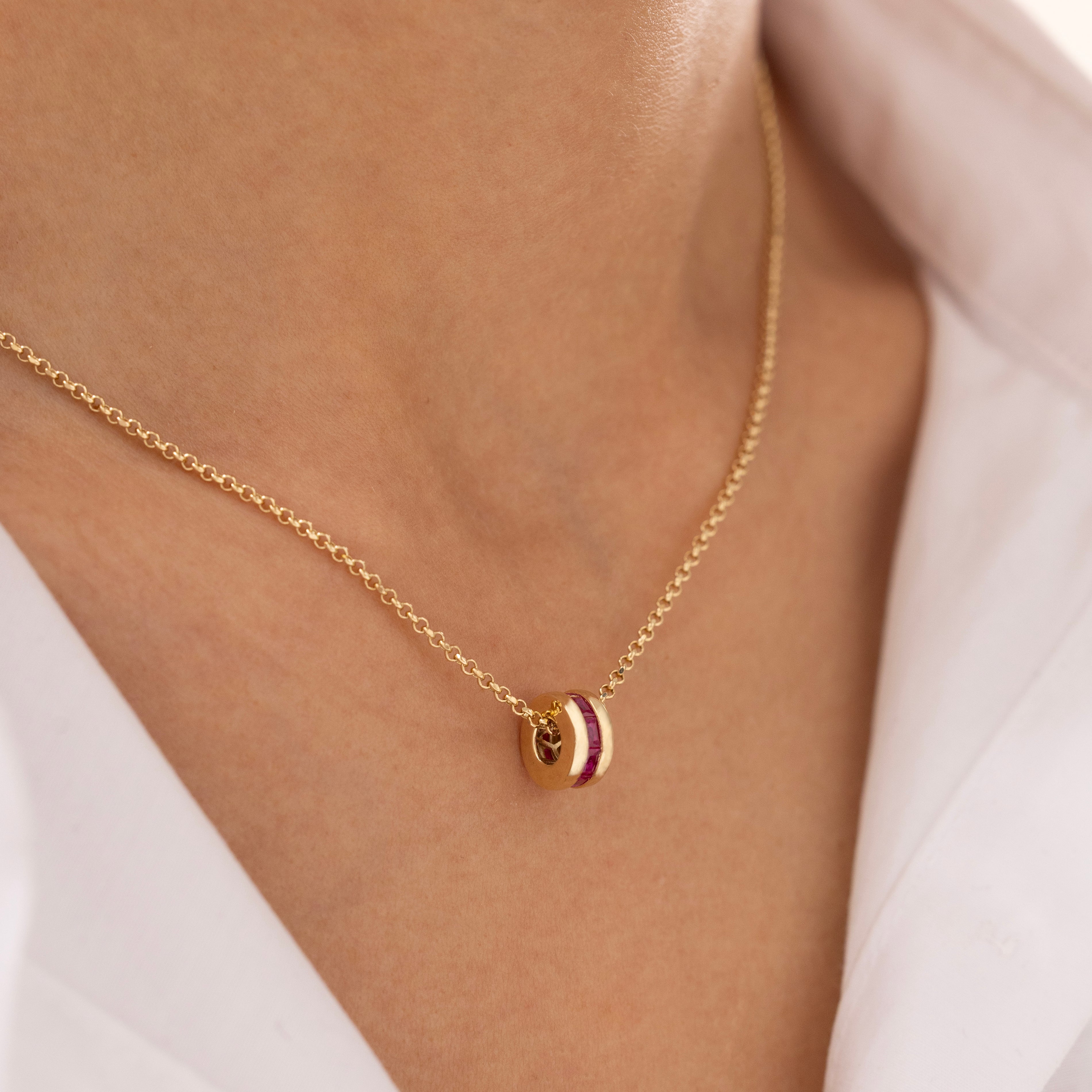 Cetaş Eterna Kırmızı Taşlı 14 Ayar Altın Zincir Kolye