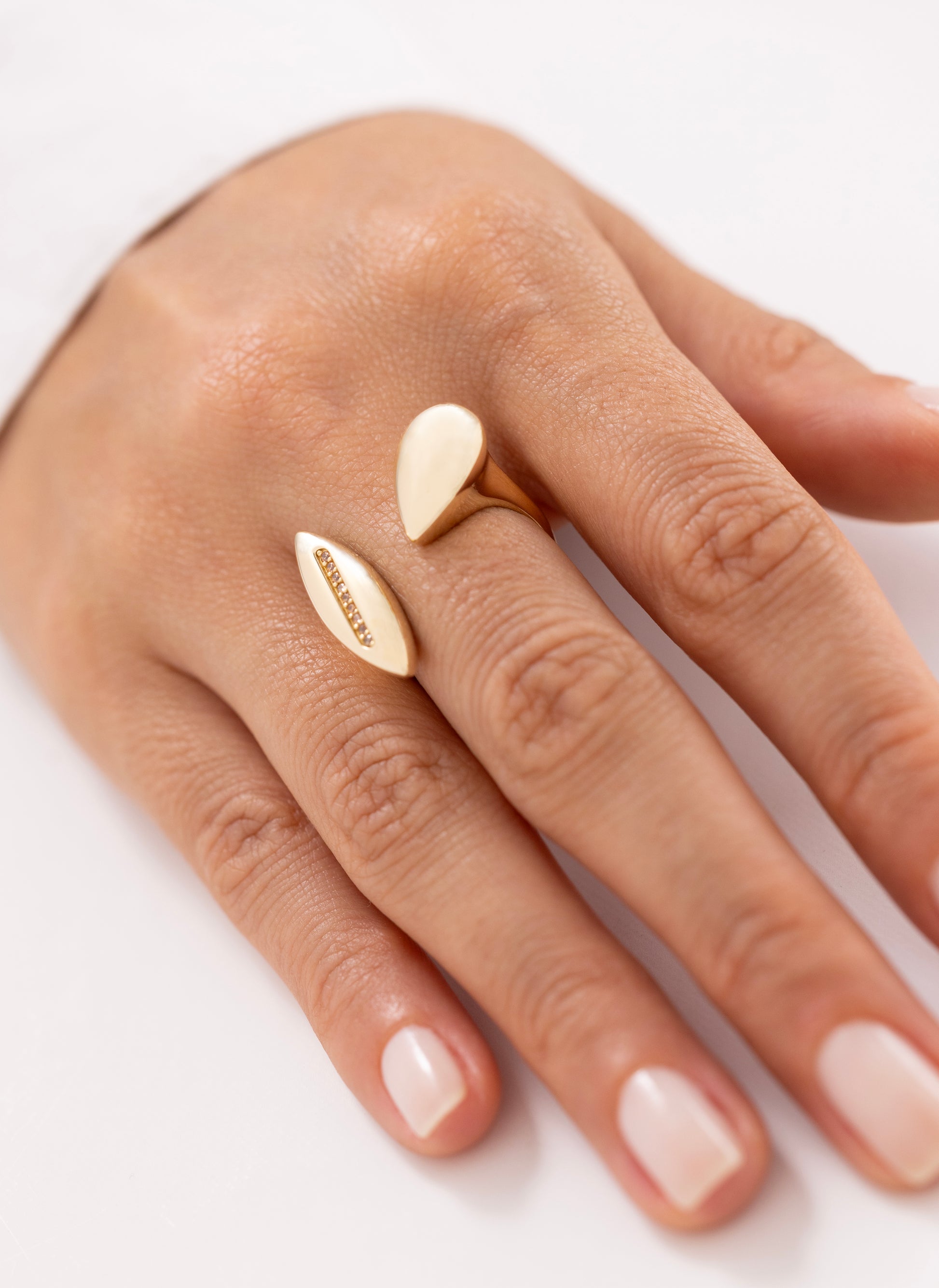 Cetaş Eterna Damla Zarafeti 14 Ayar Altın Yüzük