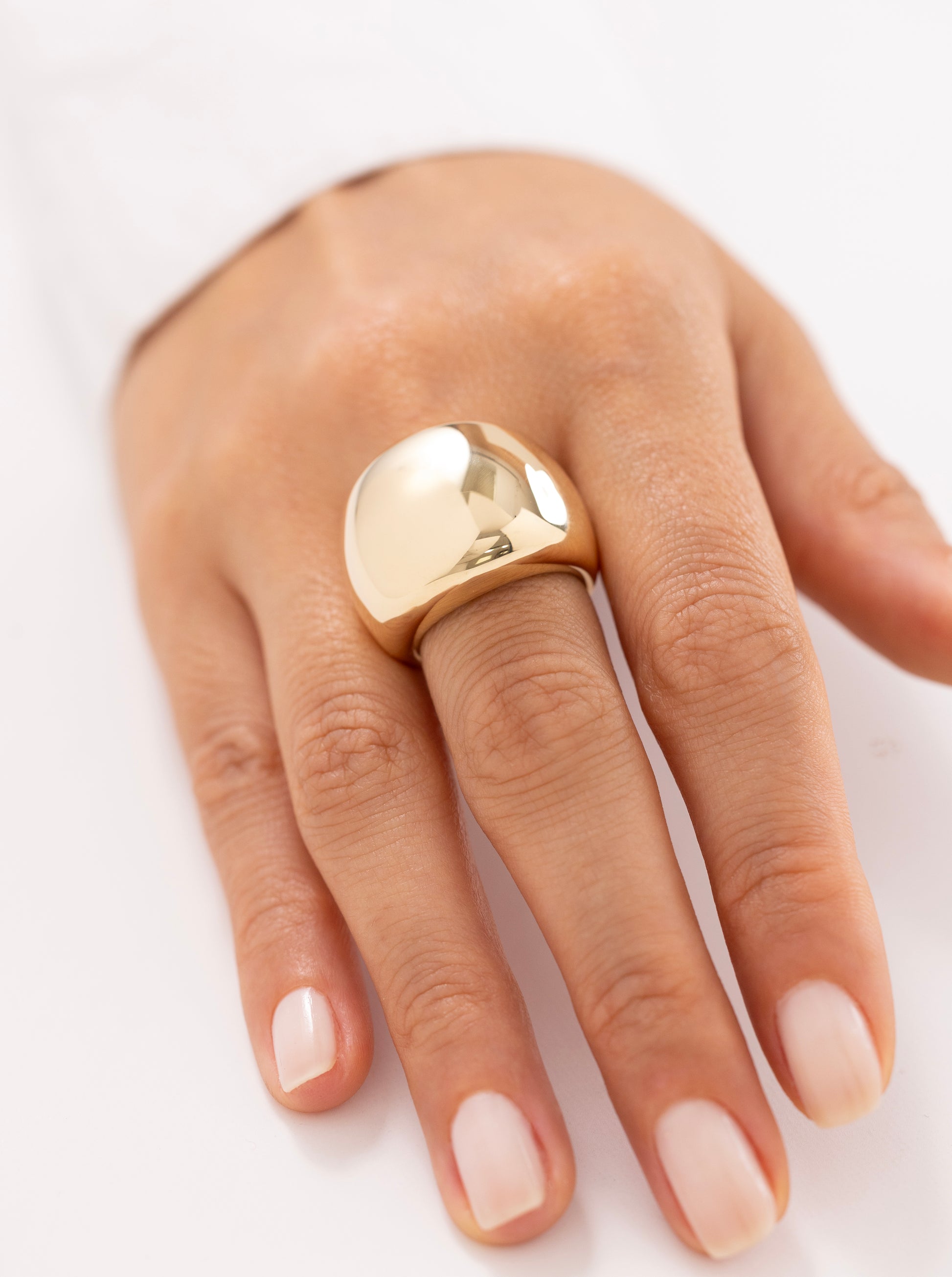 Cetaş Eterna Bombeli Yüzeyli 14 Ayar Altın Yüzük