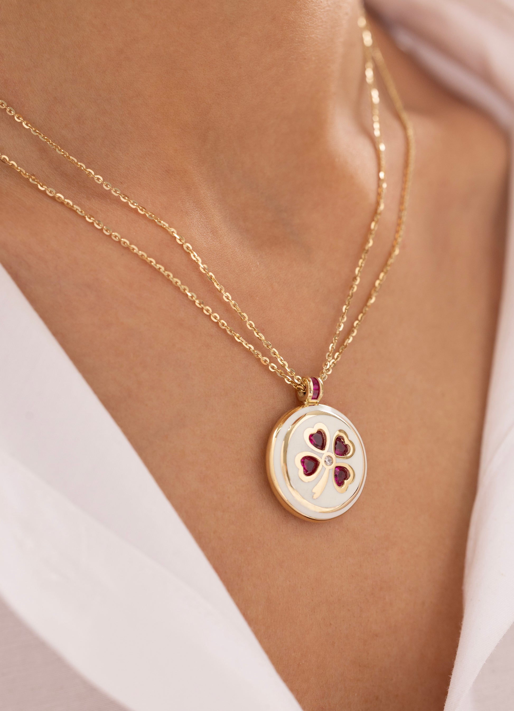 Cetaş Eterna Sedefli Şans Yoncalı 14 Ayar Altın Kolye