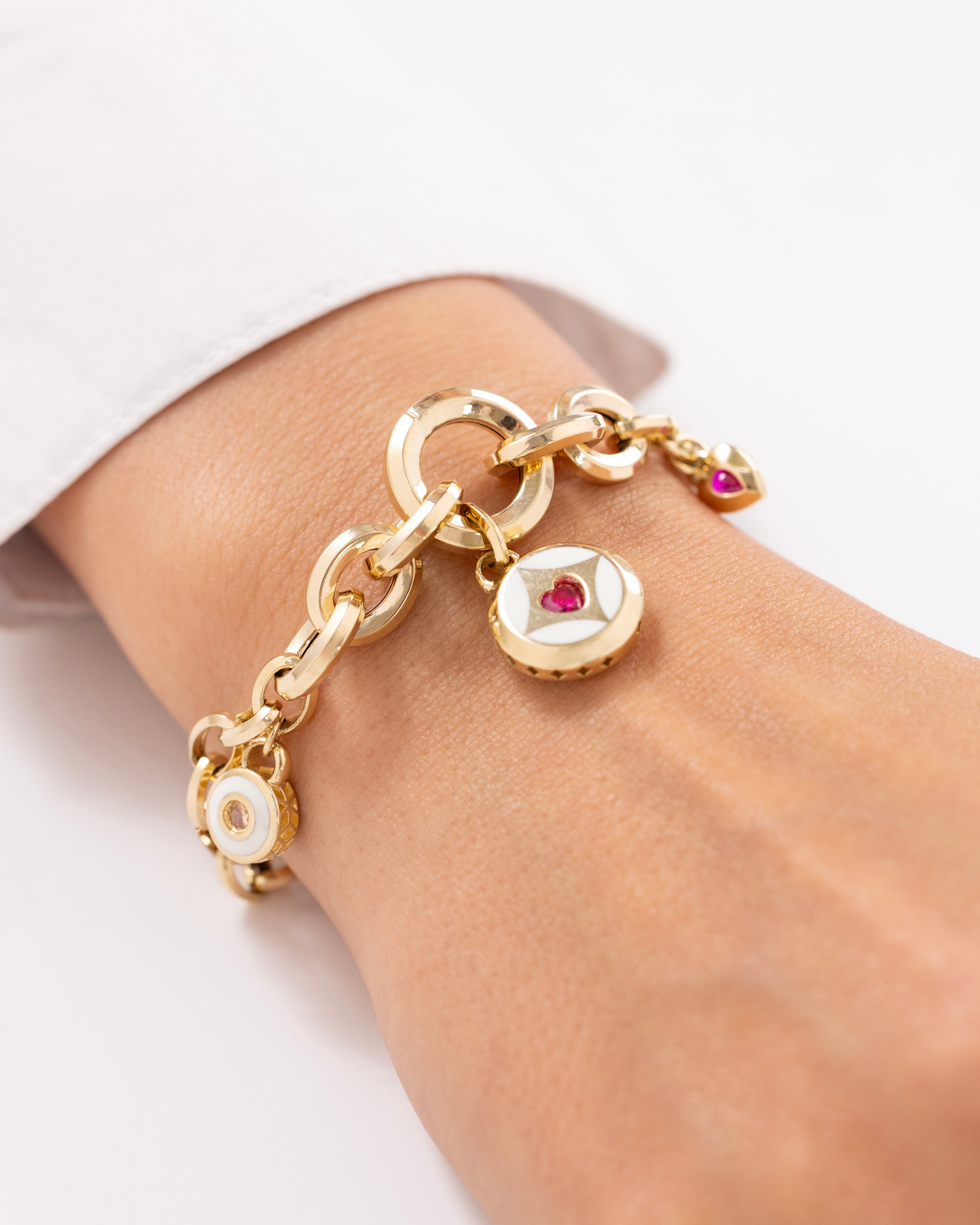 Cetaş Kozmos Aşkın Işıltısı Kalpli 14 Ayar Altın Bileklik