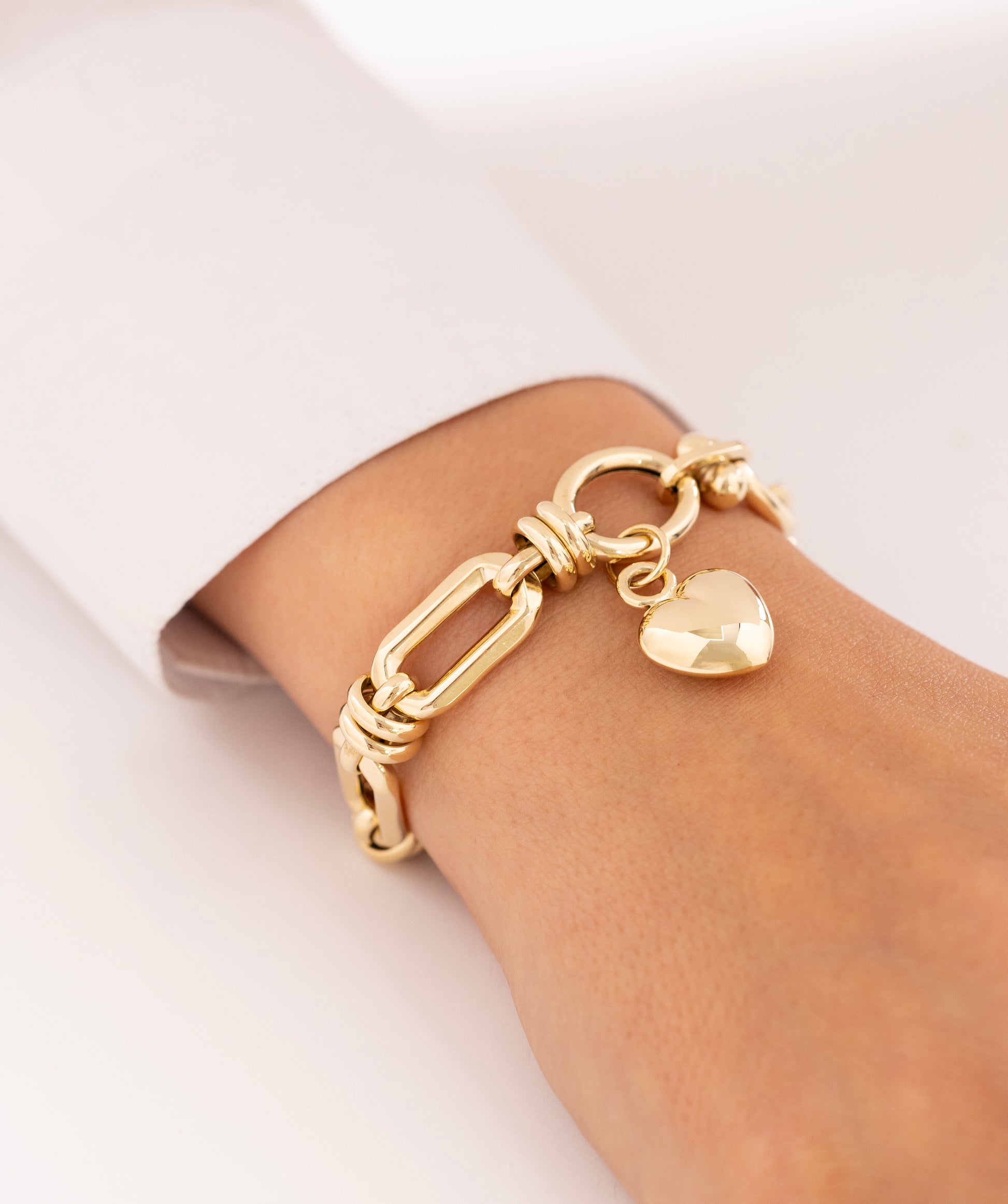 Cetaş Eterna Aşk Sembolü Kalpli Halkalı 14 Ayar Altın Bileklik