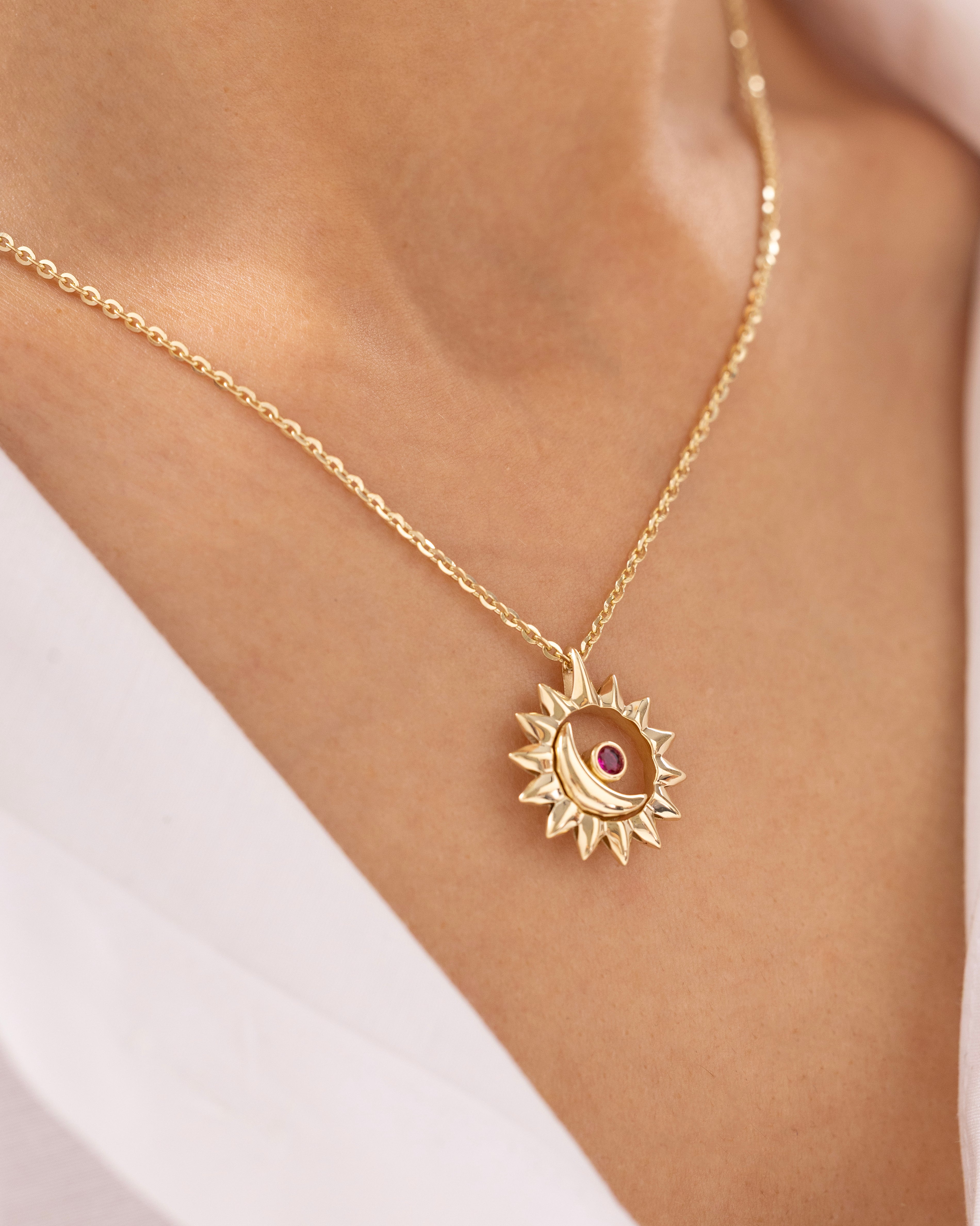 Cetaş Eterna Güneş ve Ay 14 Ayar Altın Kolye