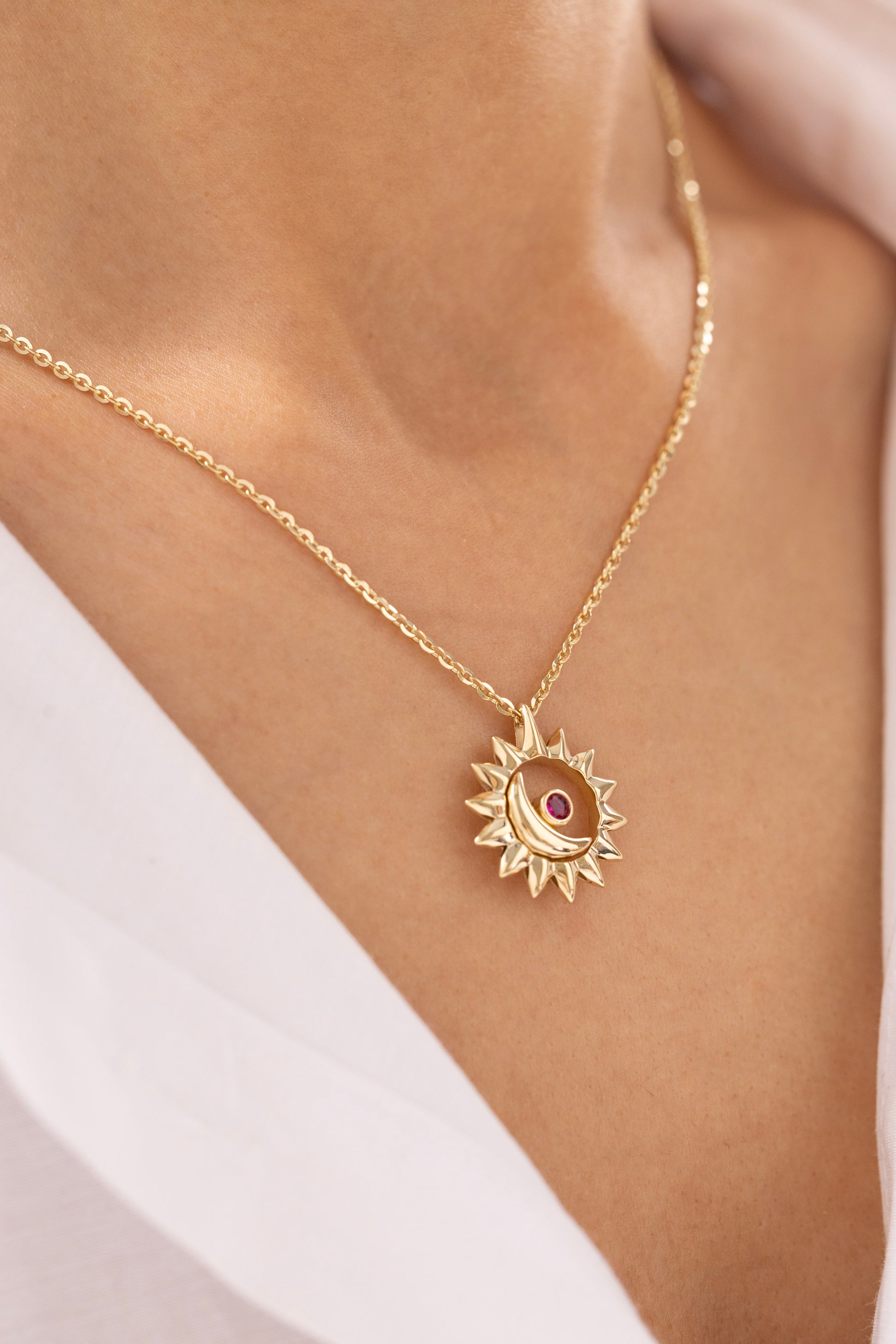 Cetaş Eterna Güneş ve Ay 14 Ayar Altın Kolye