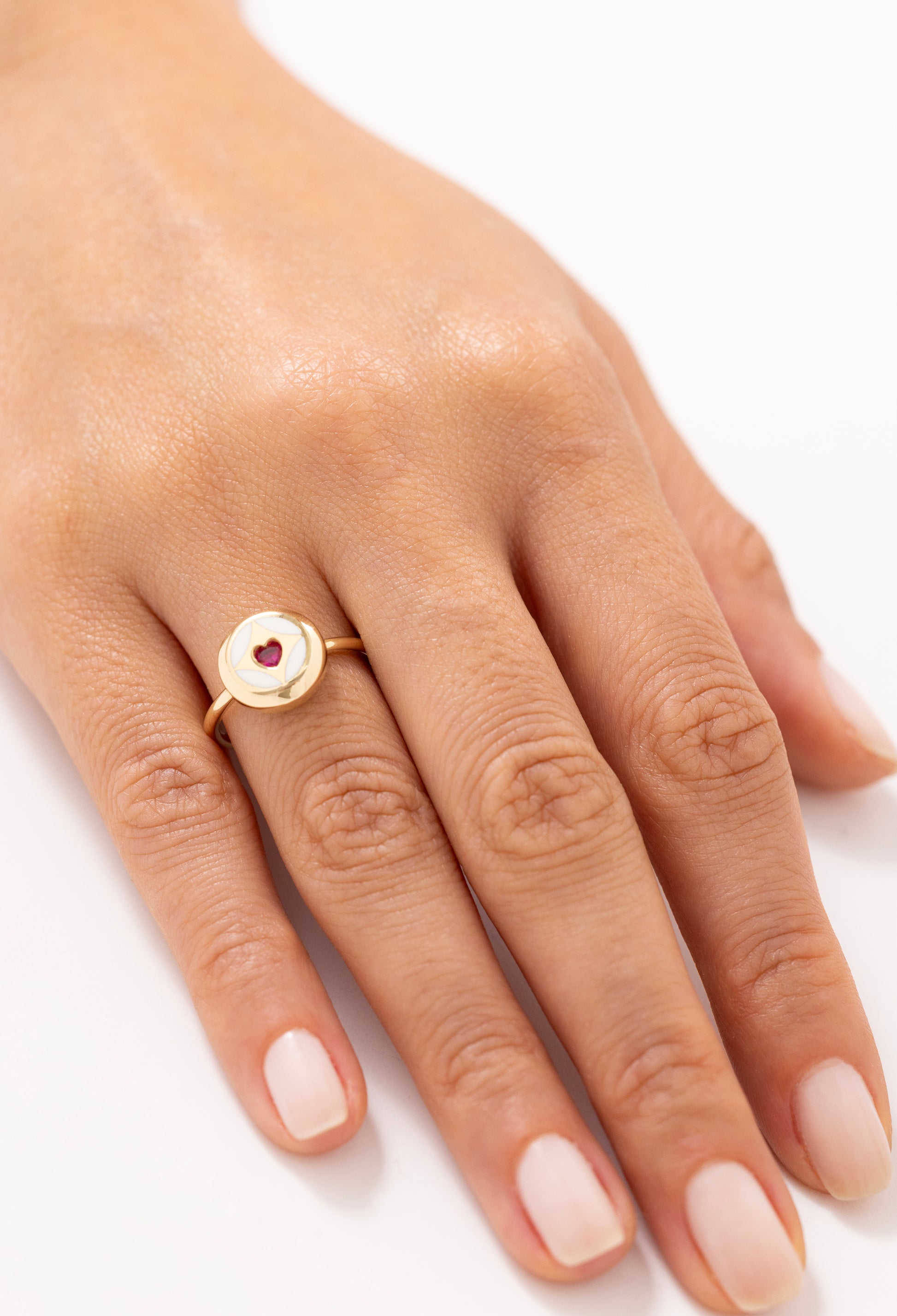 Cetaş Eterna Kırmızı Taşlı Sedefli 14 Ayar Altın Yüzük