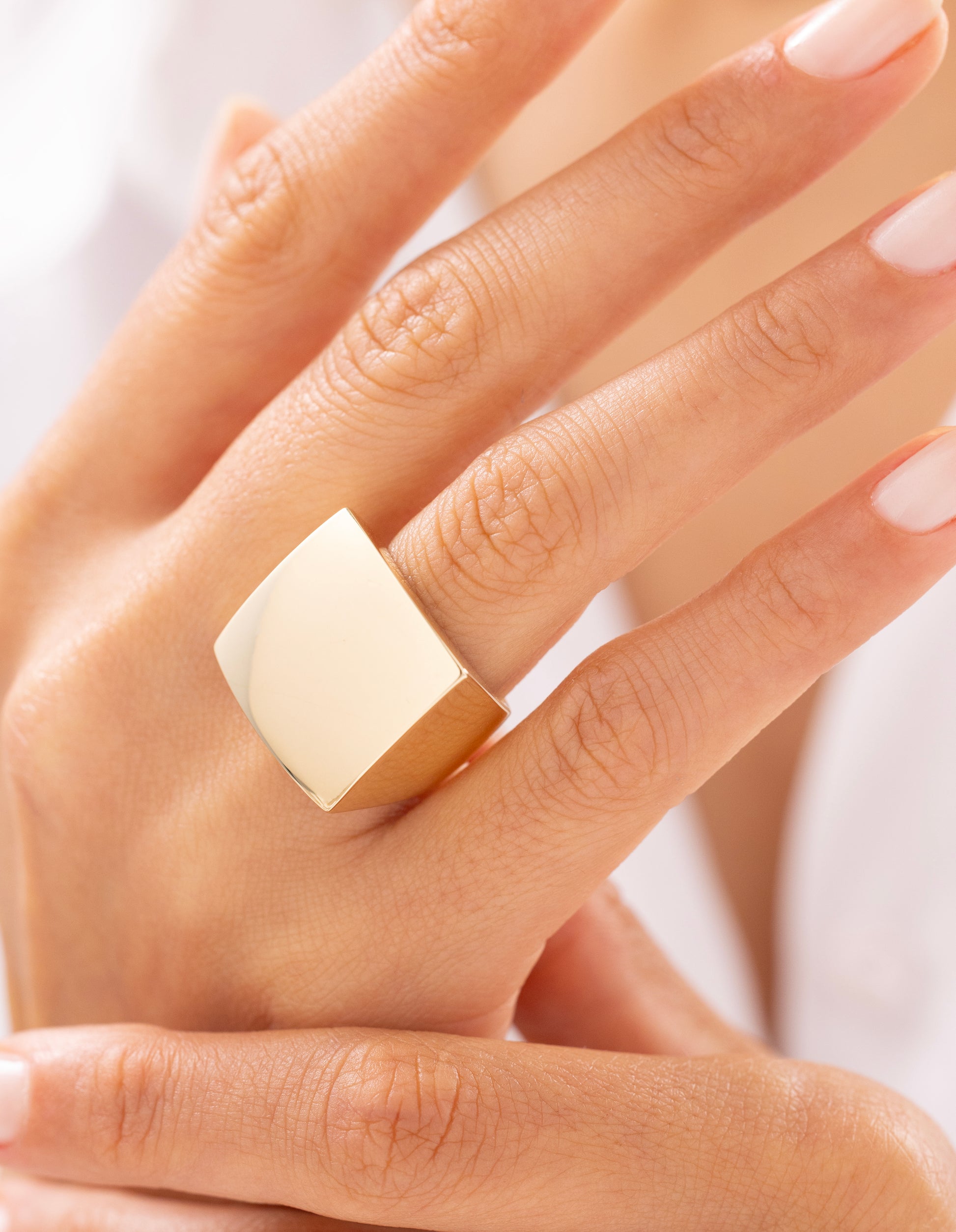 Cetaş Eterna Düz Yüzeyli Kare 14 Ayar Altın Yüzük