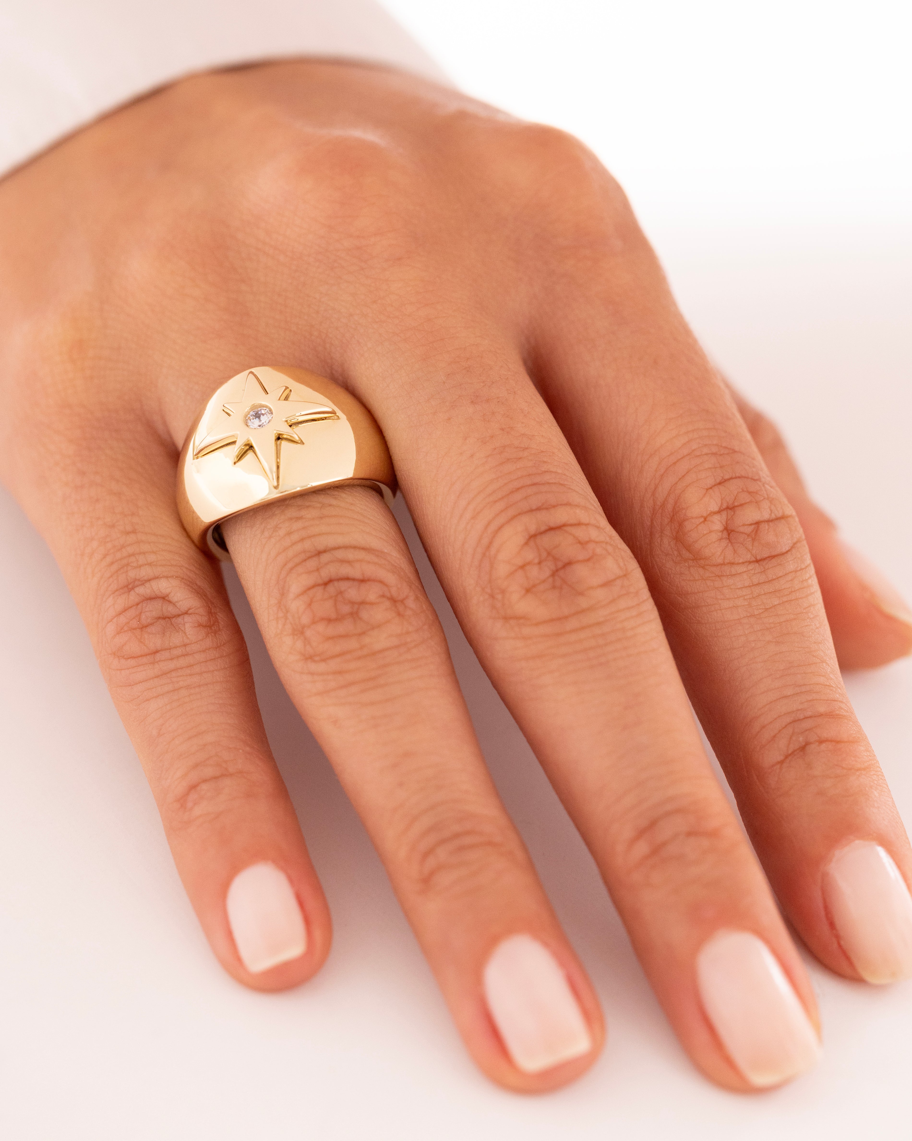 Cetaş Eterna Yıldız Işıltısı 14 Ayar Altın Yüzük