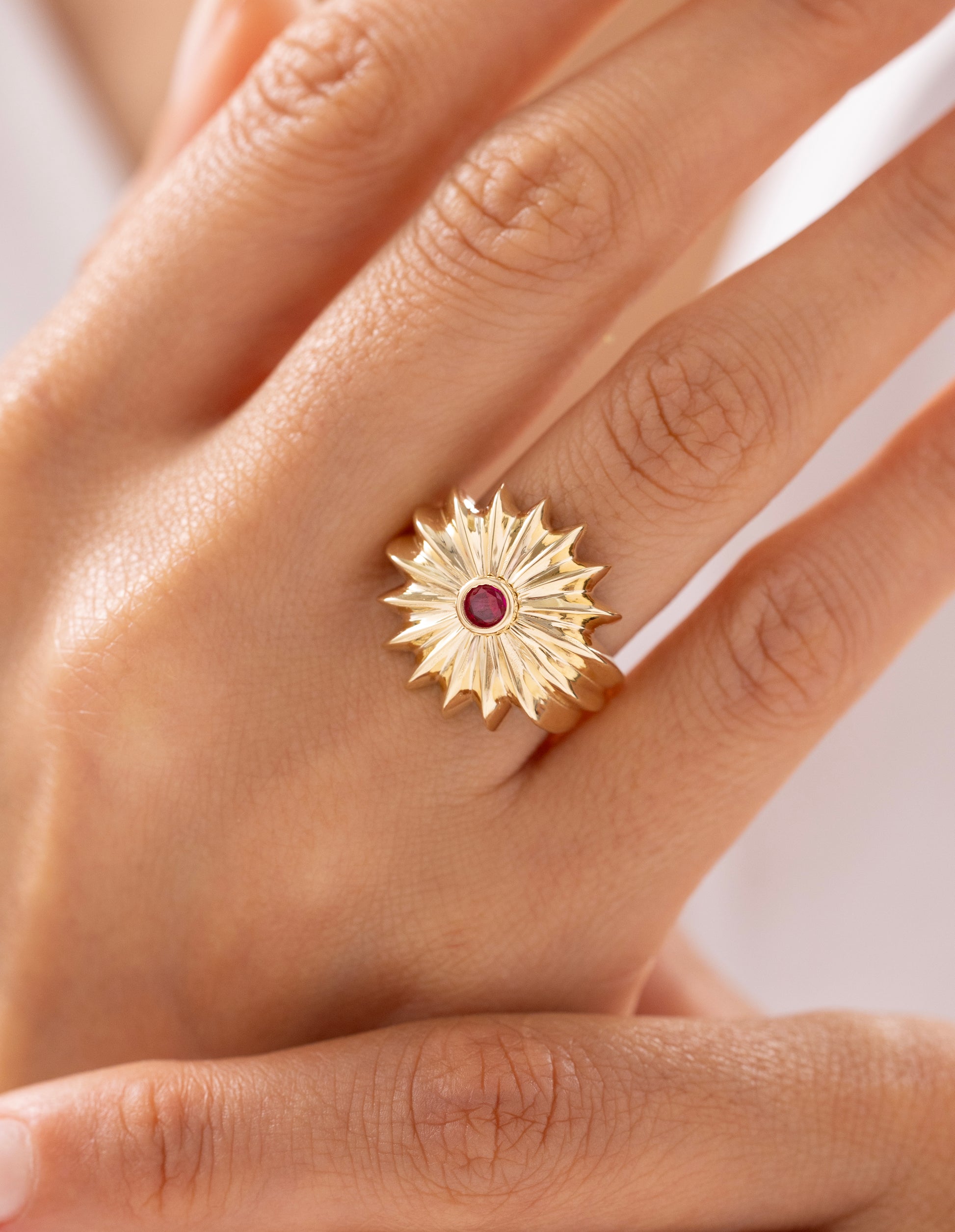 Cetaş Eterna Güneş Işıltısı 14 Ayar Altın Yüzük