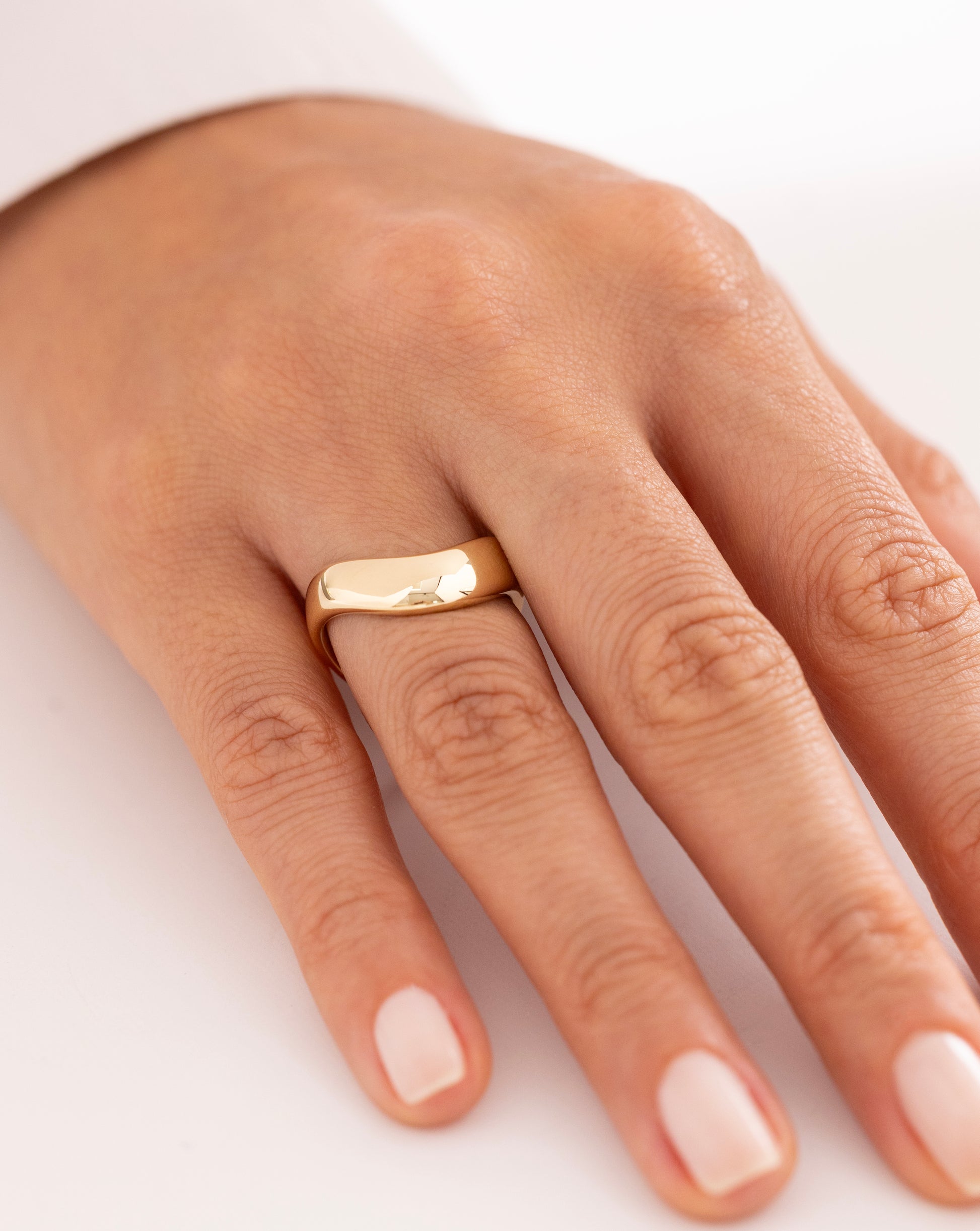 Cetaş Eterna Parlak Bombeli 14 Ayar Altın Yüzük