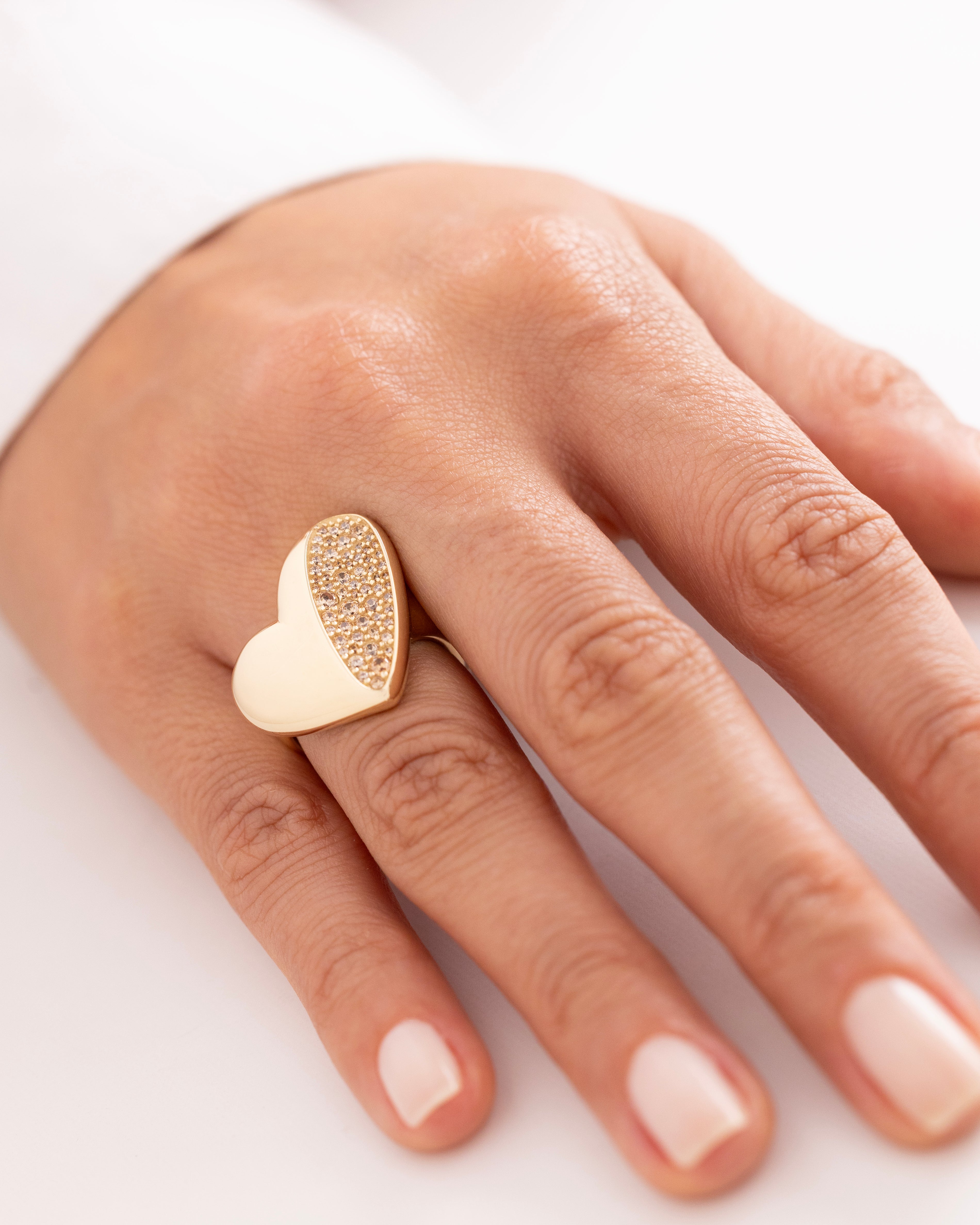 Cetaş Eterna Taşlı Kalpli 14 Ayar Altın Yüzük