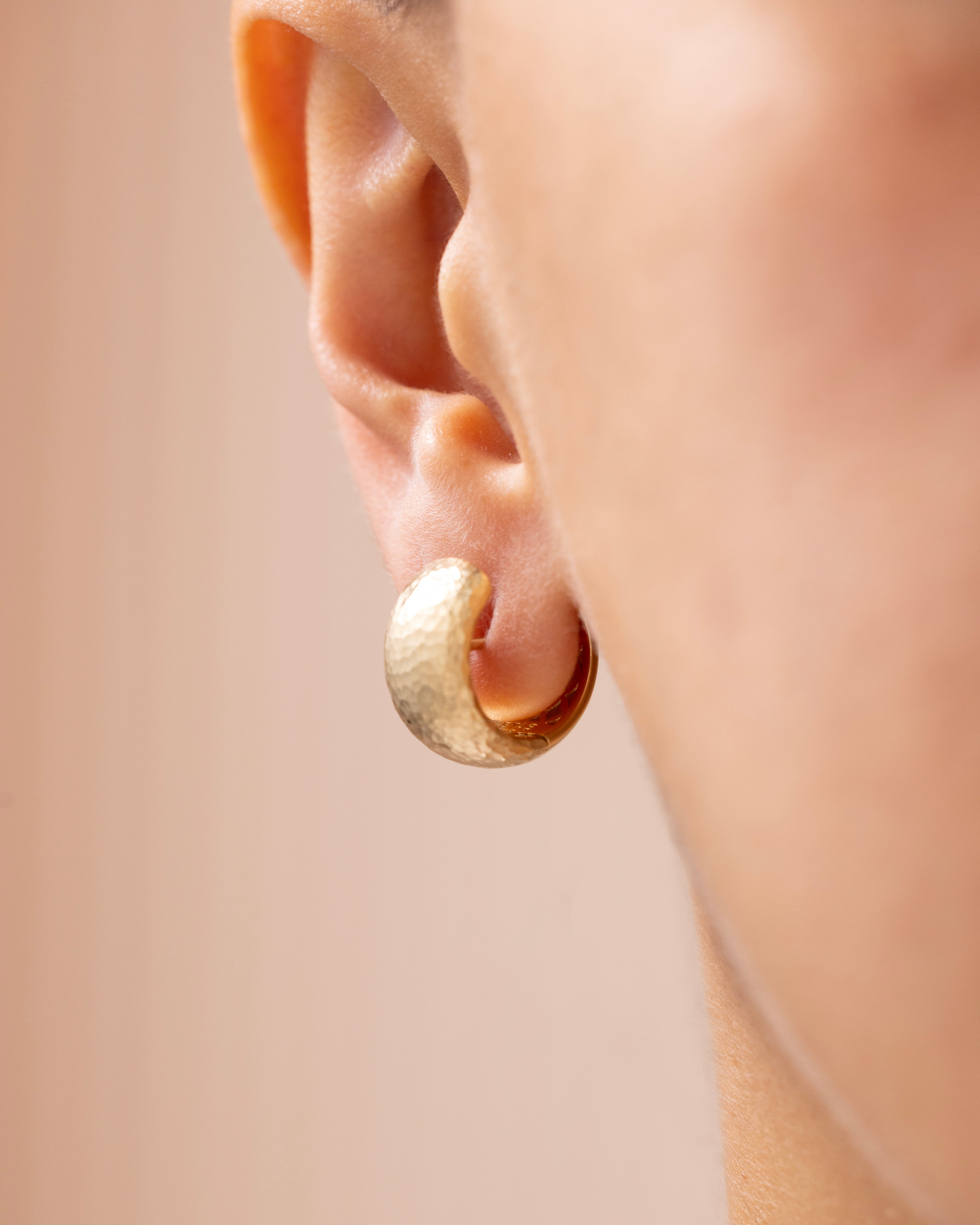 Cetaş Eterna Vintage Dövme 14 Ayar Altın Küpe