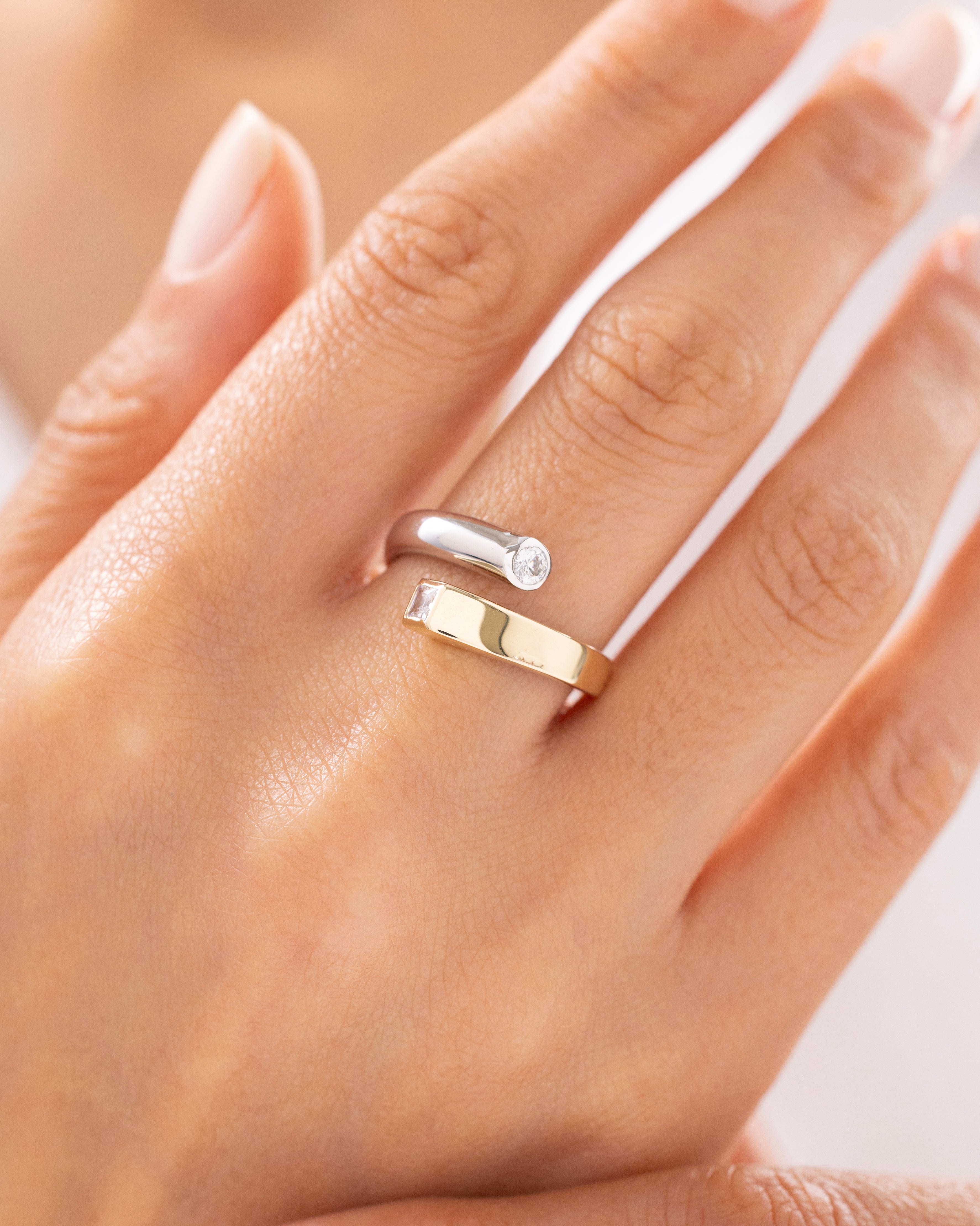 Cetaş Eterna İki Tonlu Taşlı 14 Ayar Altın Yüzük