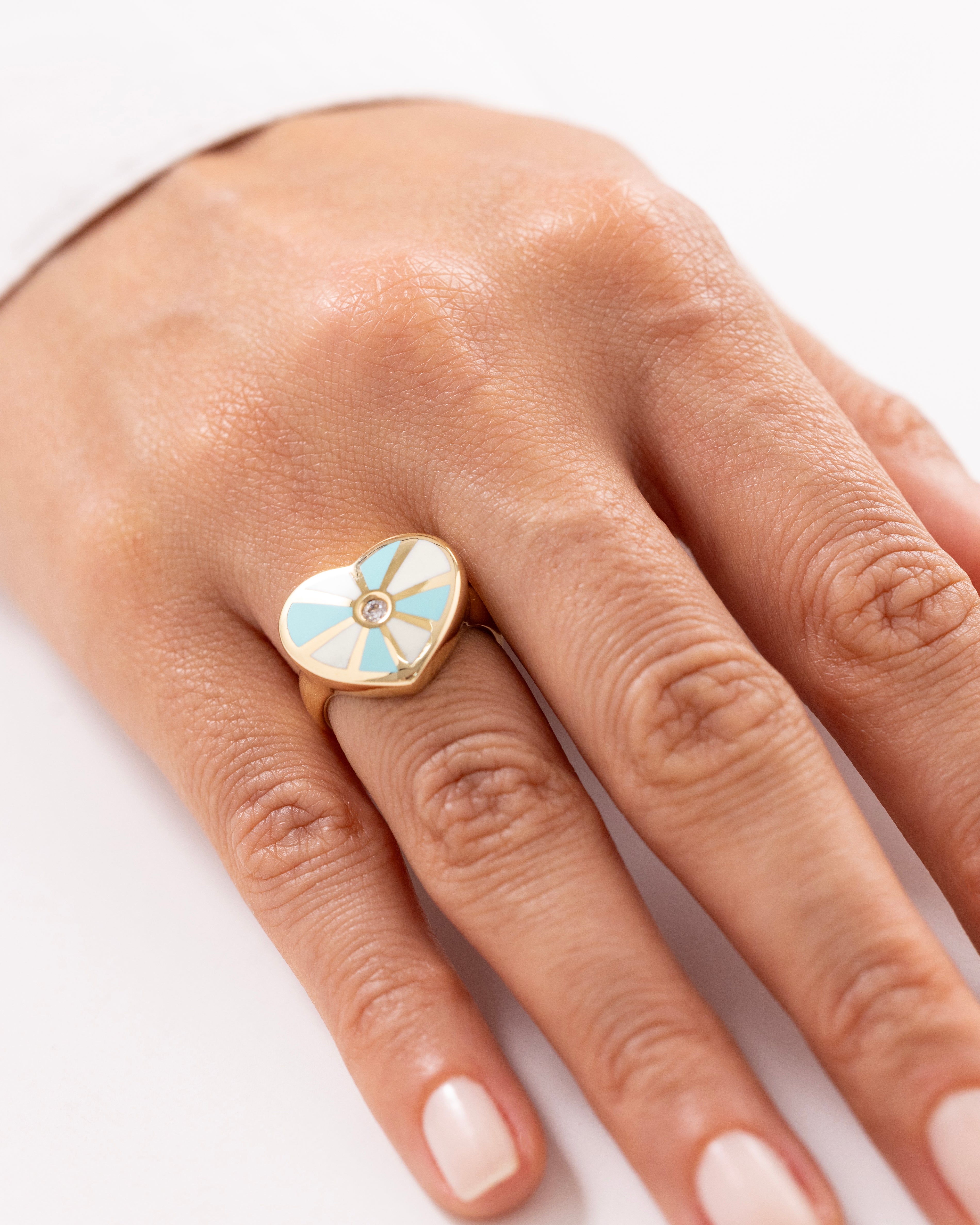 Cetaş Eterna Mineli Kalp 14 Ayar Altın Yüzük