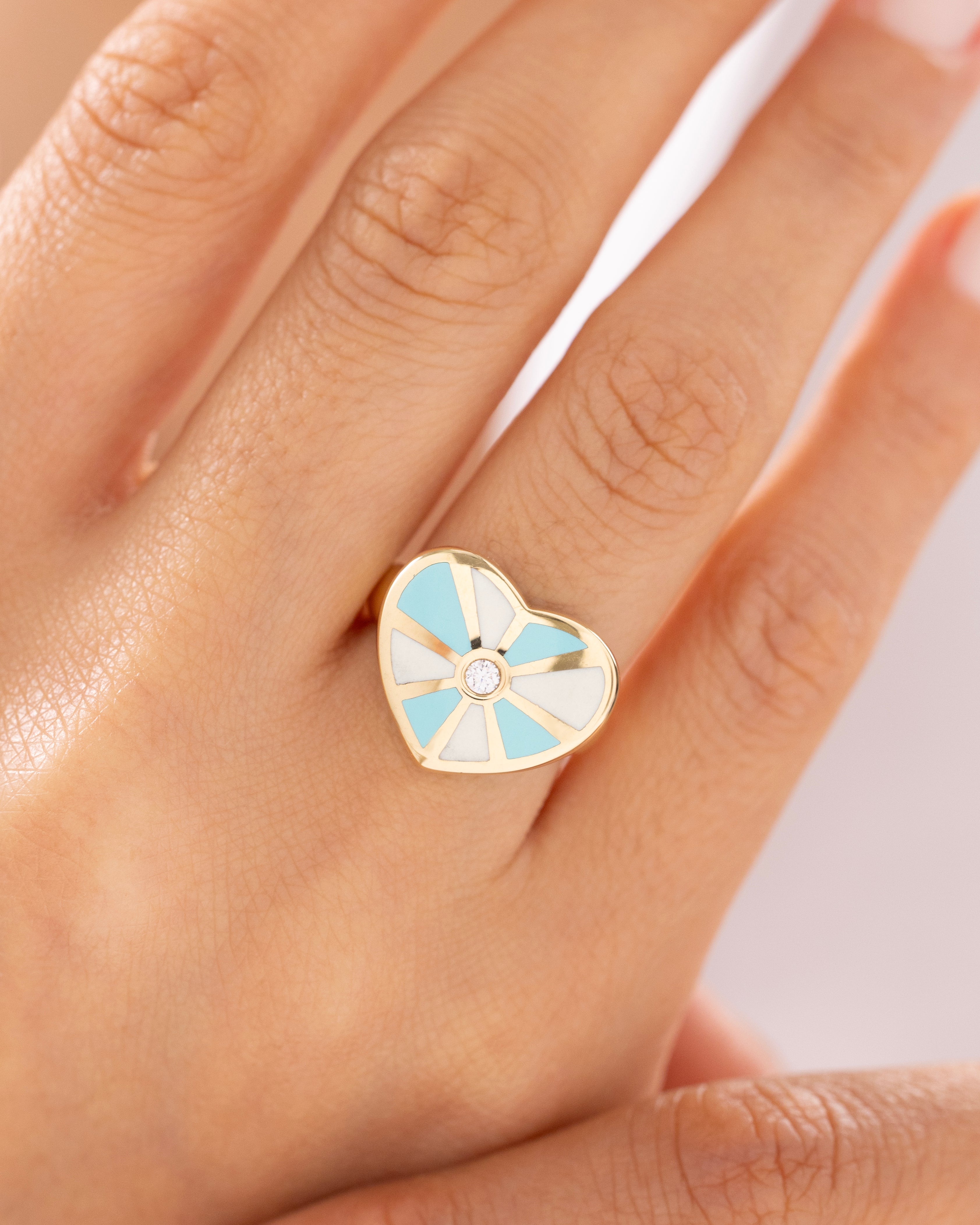 Cetaş Eterna Mineli Kalp 14 Ayar Altın Yüzük