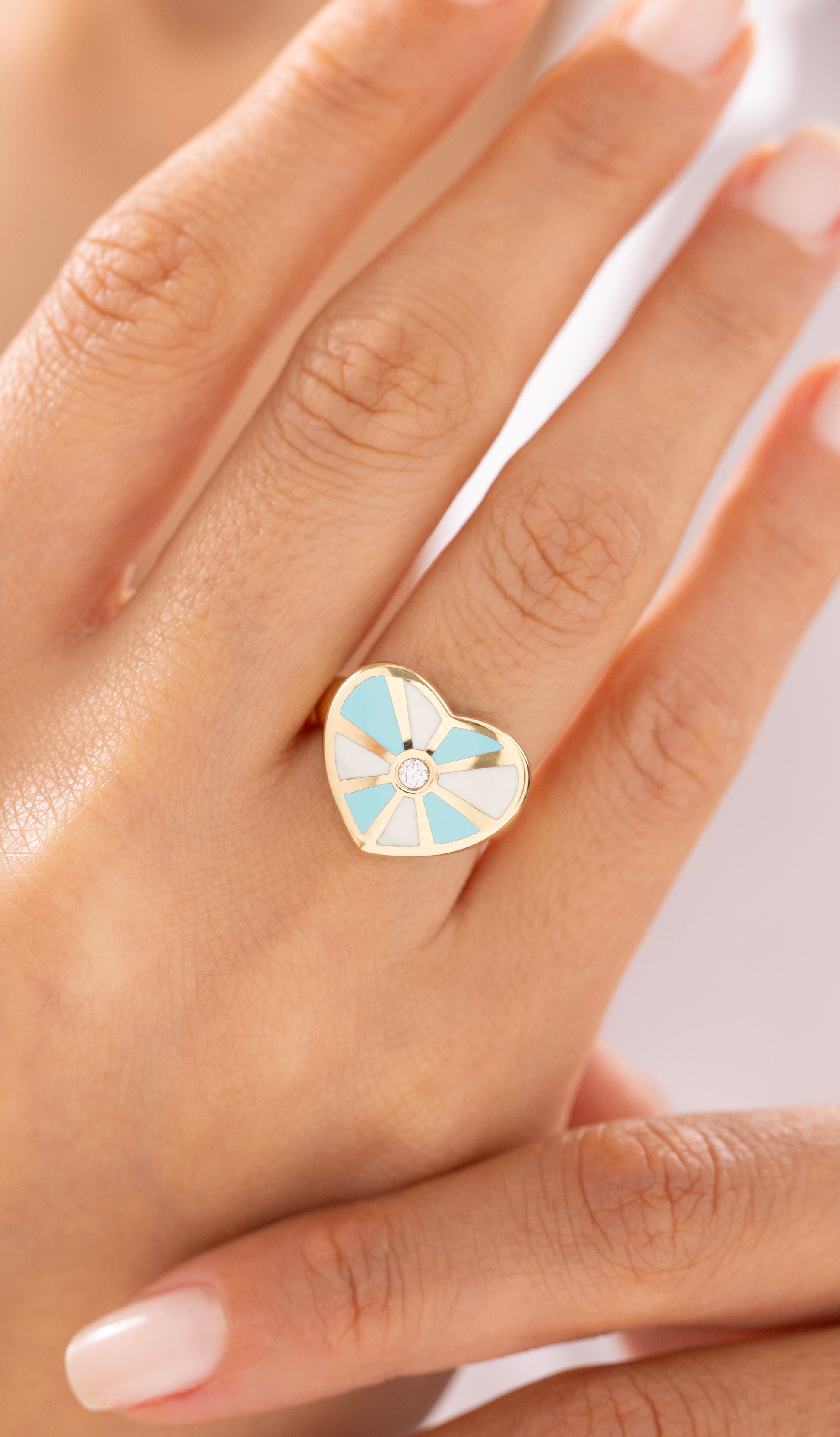 Cetaş Eterna Mineli Kalp 14 Ayar Altın Yüzük