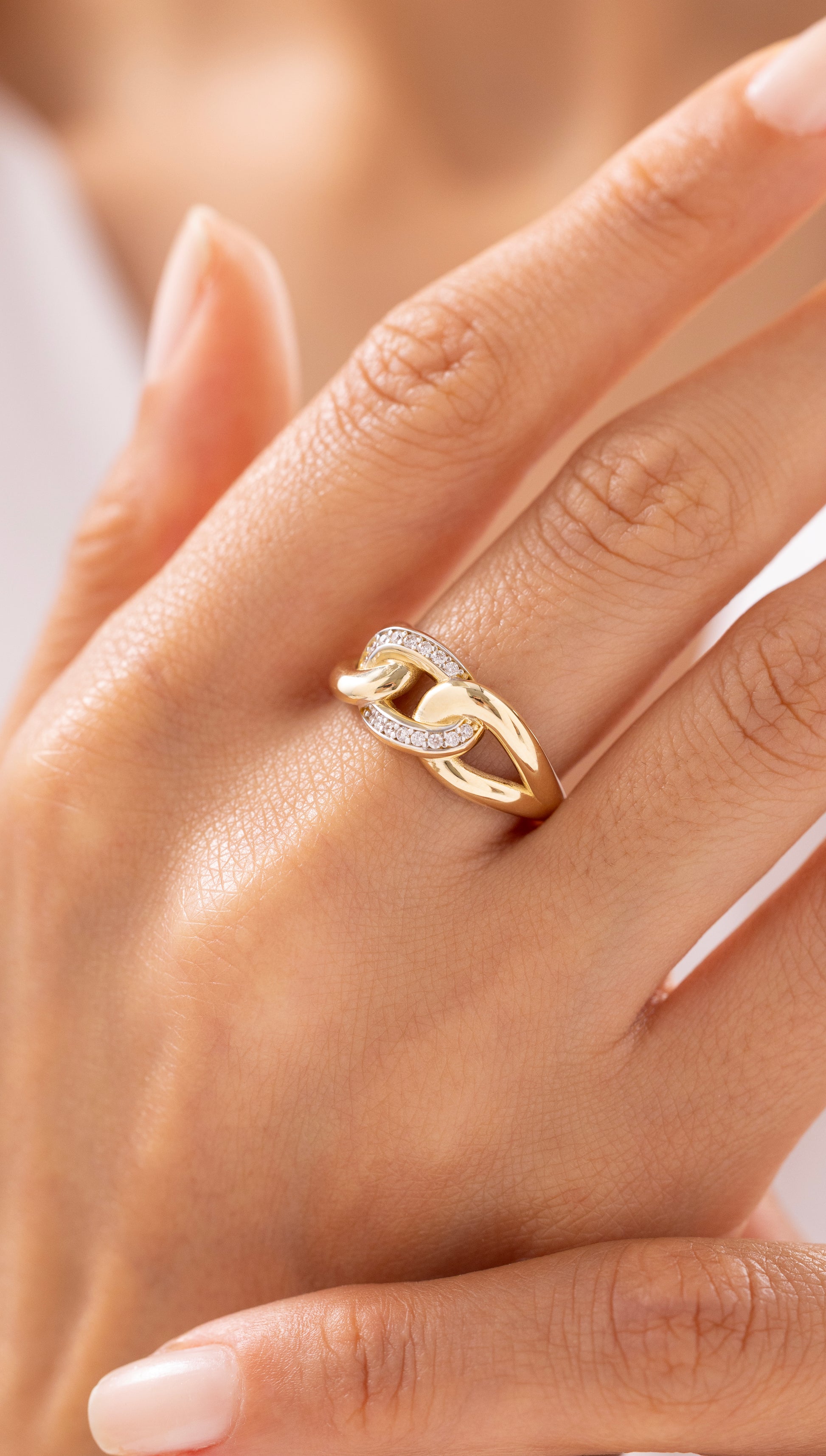 Cetaş Eterna Sarmal Taşlı 14 Ayar Altın Yüzük