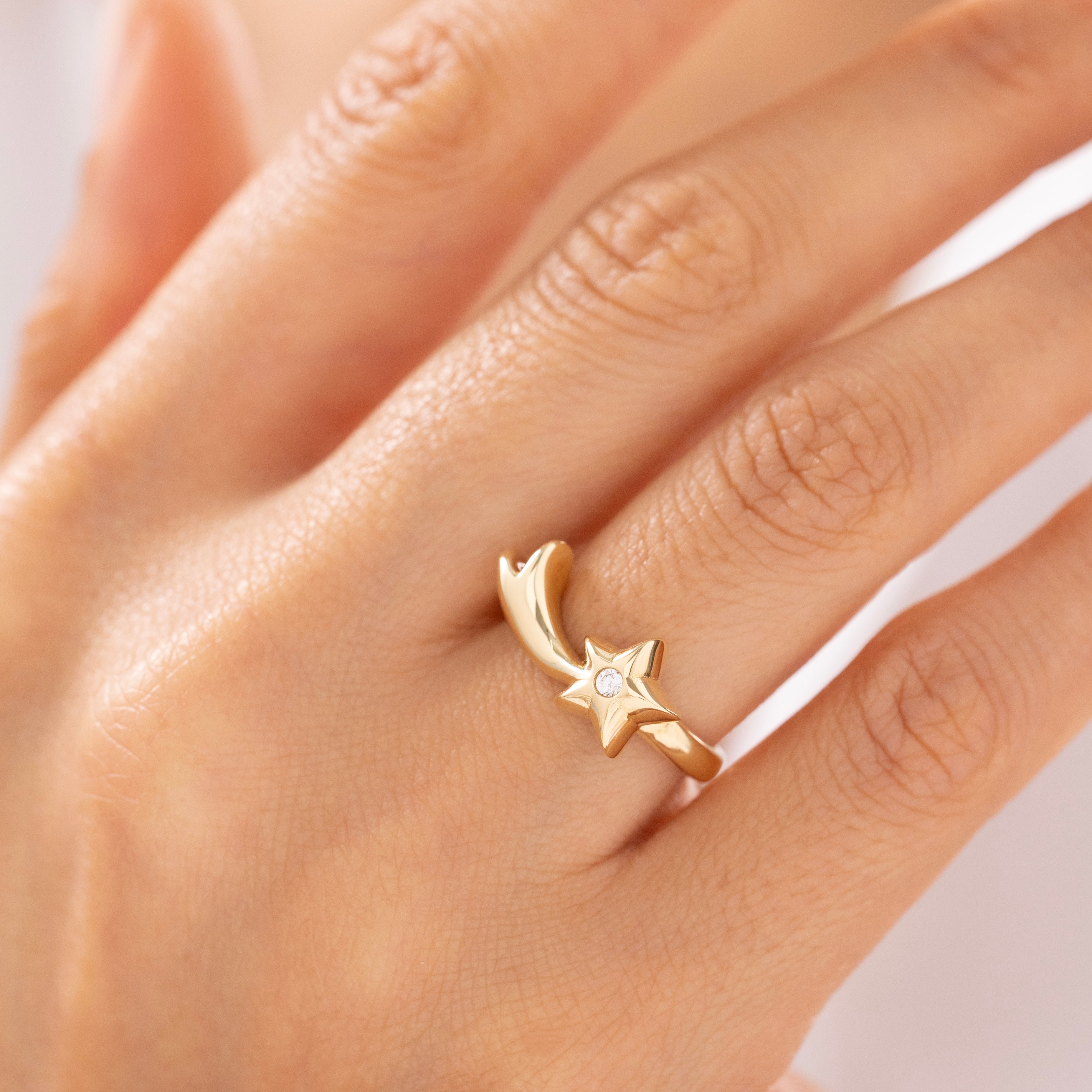 Cetaş Eterna Taşlı Dilek Yıldızı 14 Ayar Altın Yüzük