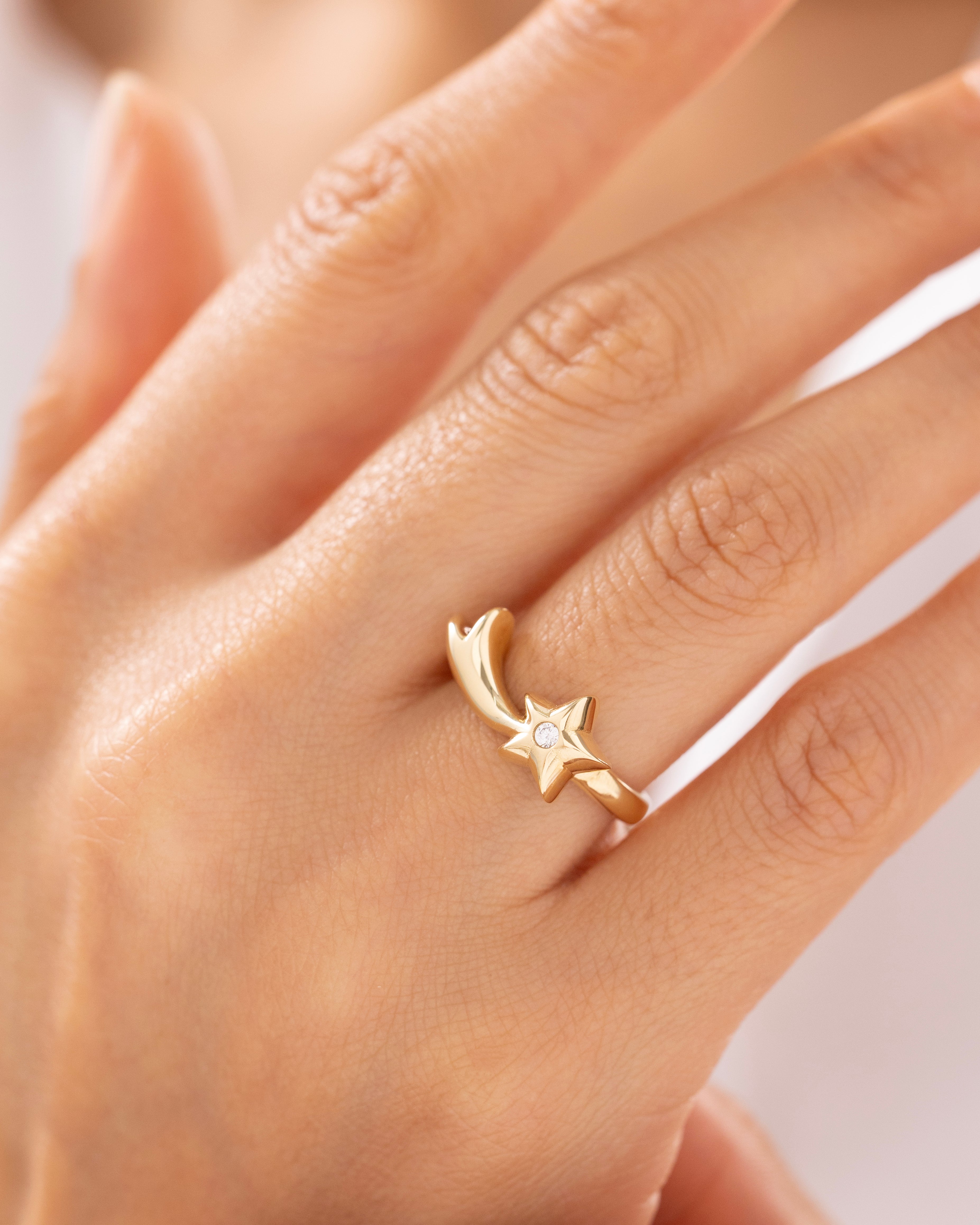 Cetaş Eterna Taşlı Dilek Yıldızı 14 Ayar Altın Yüzük