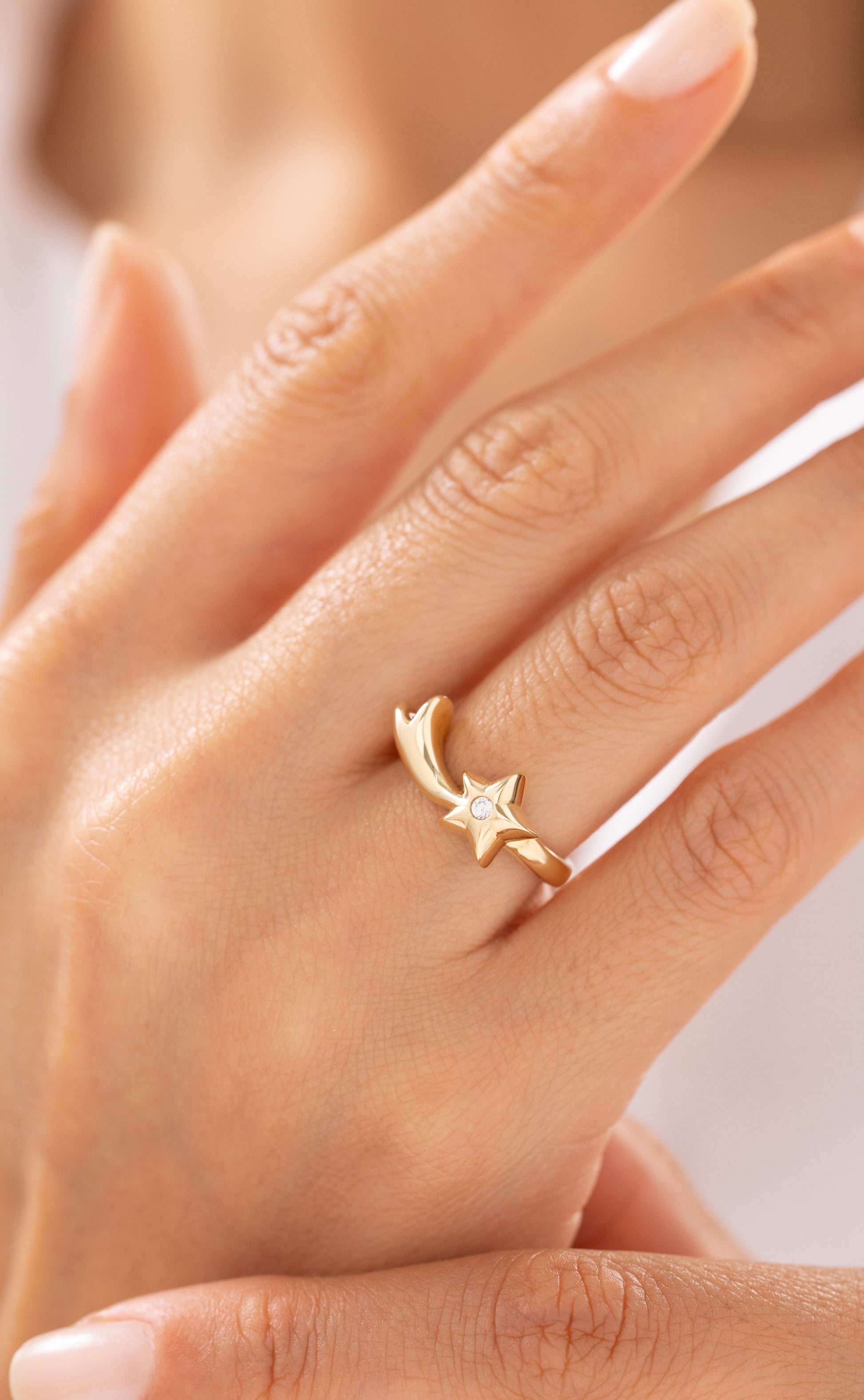 Cetaş Eterna Taşlı Dilek Yıldızı 14 Ayar Altın Yüzük