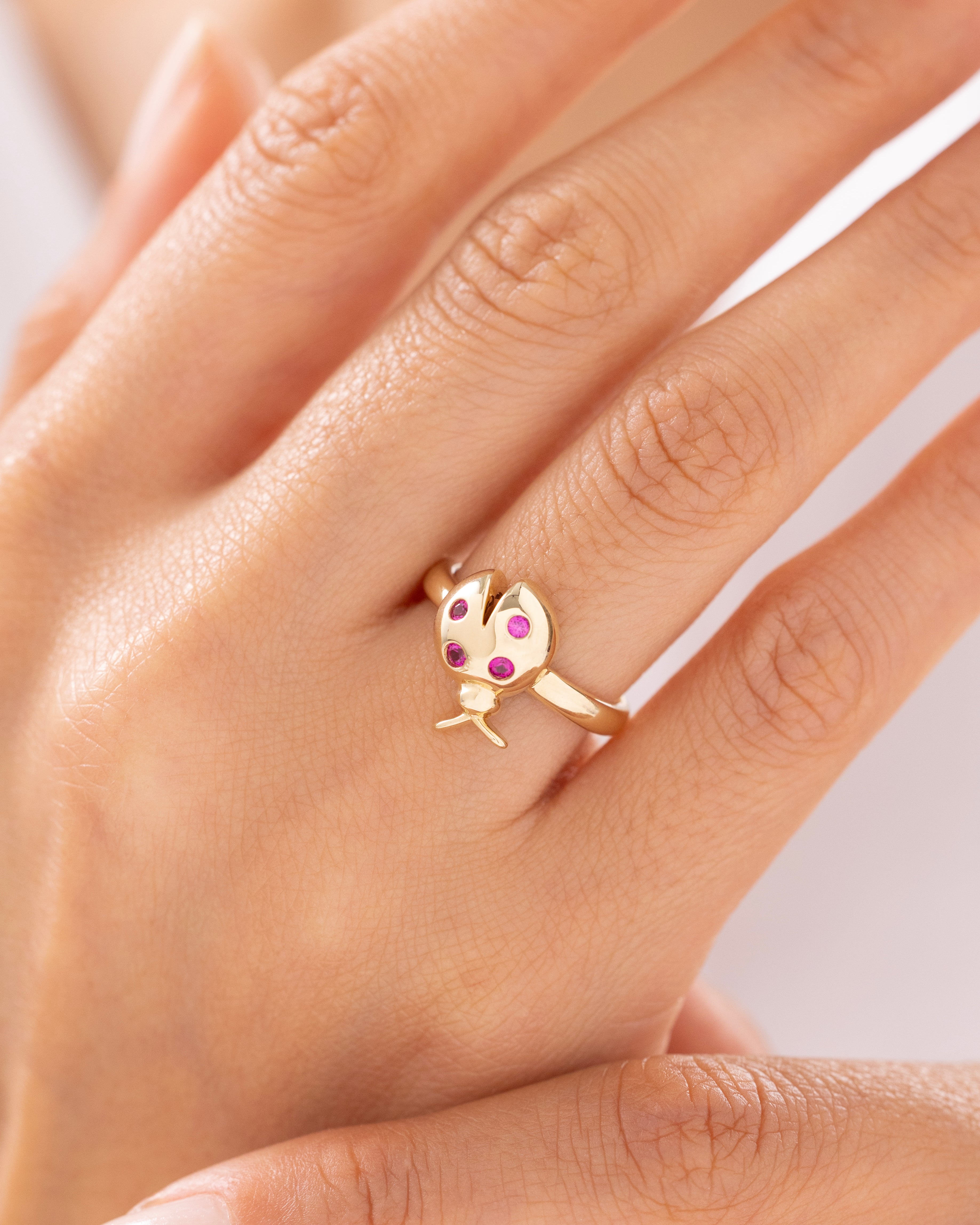 Cetaş Eterna Uğur Böceği 14 Ayar Altın Yüzük