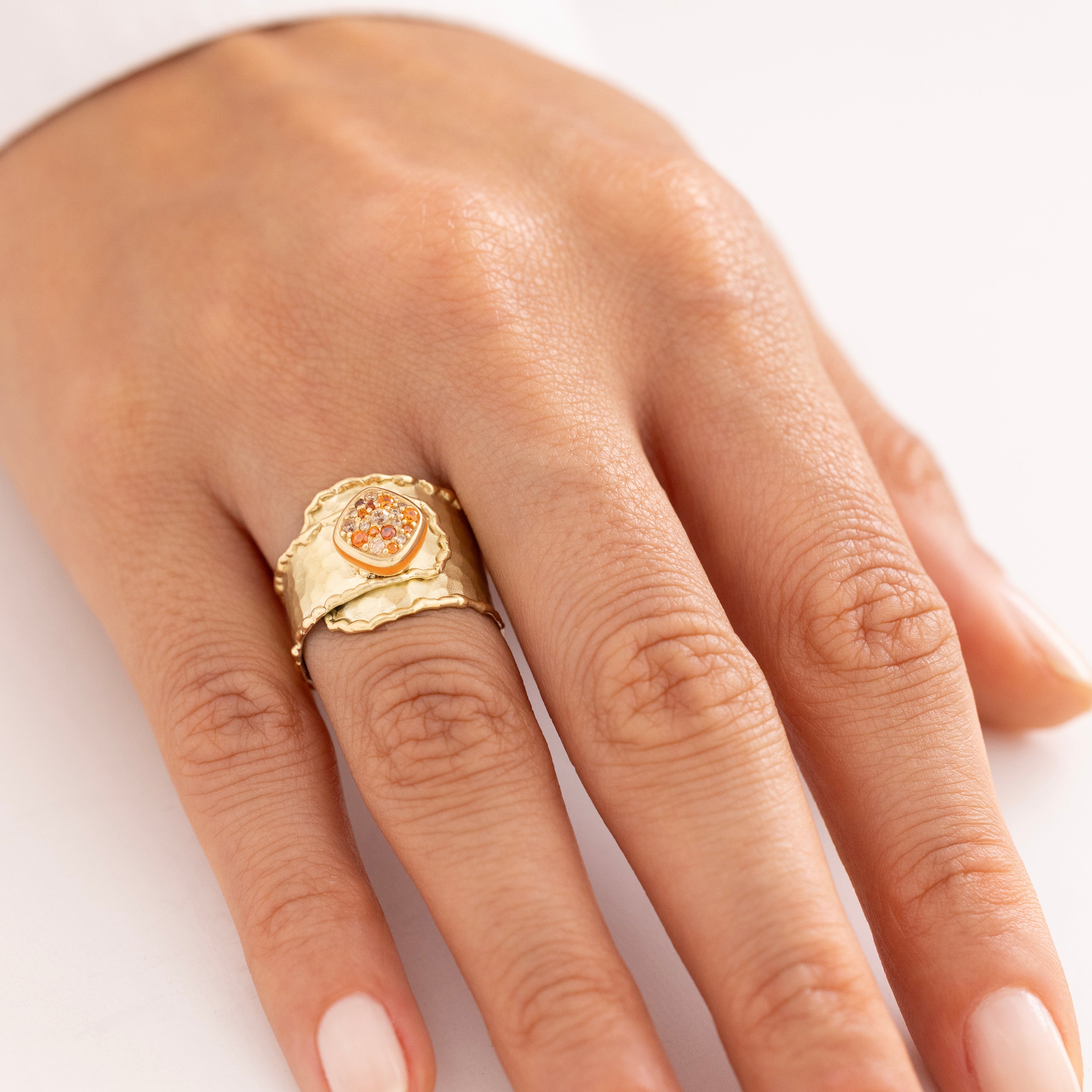 Cetaş Eterna Vintage Taşlı Dokulu 14 Ayar Altın Yüzük