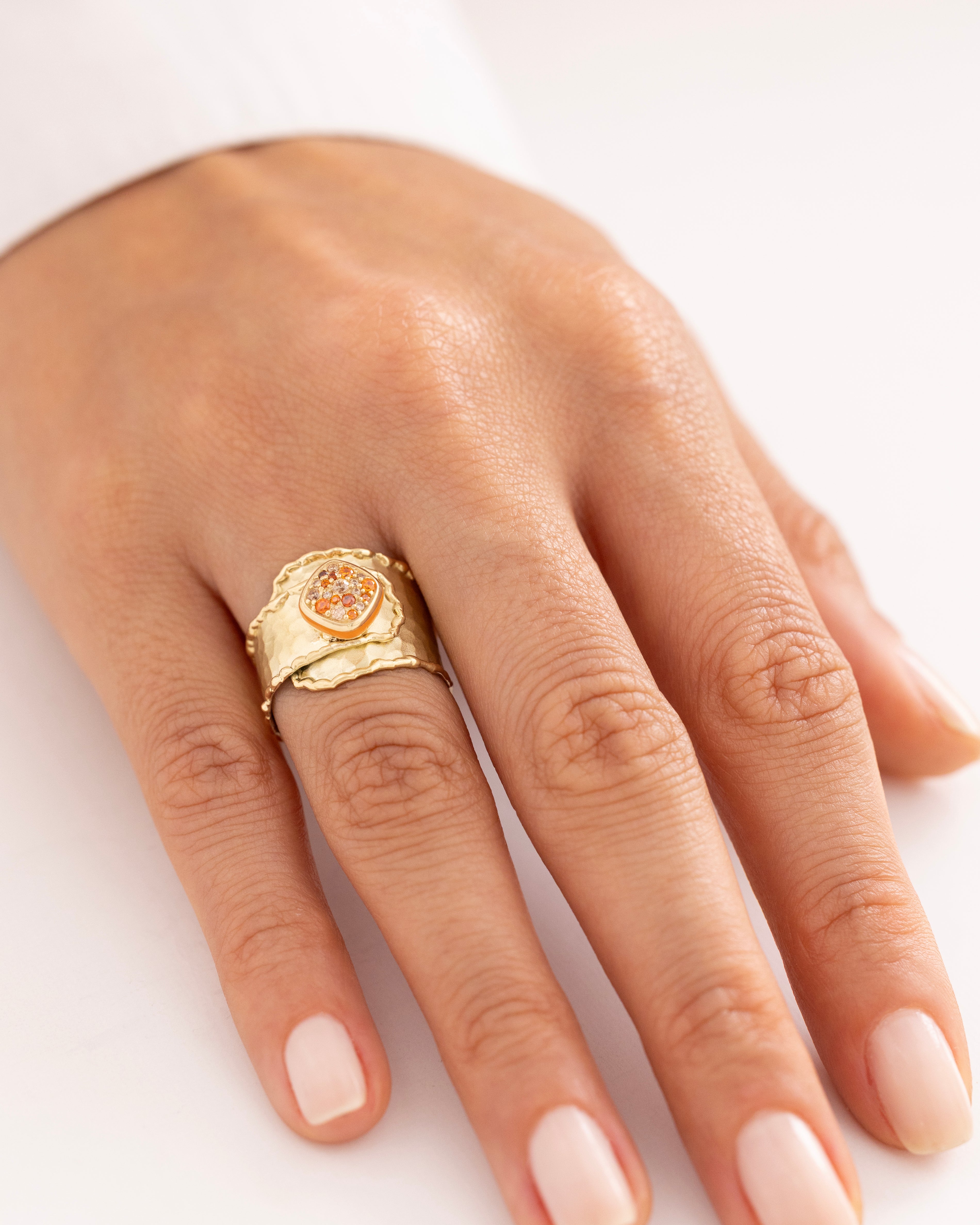 Cetaş Eterna Vintage Taşlı Dokulu 14 Ayar Altın Yüzük