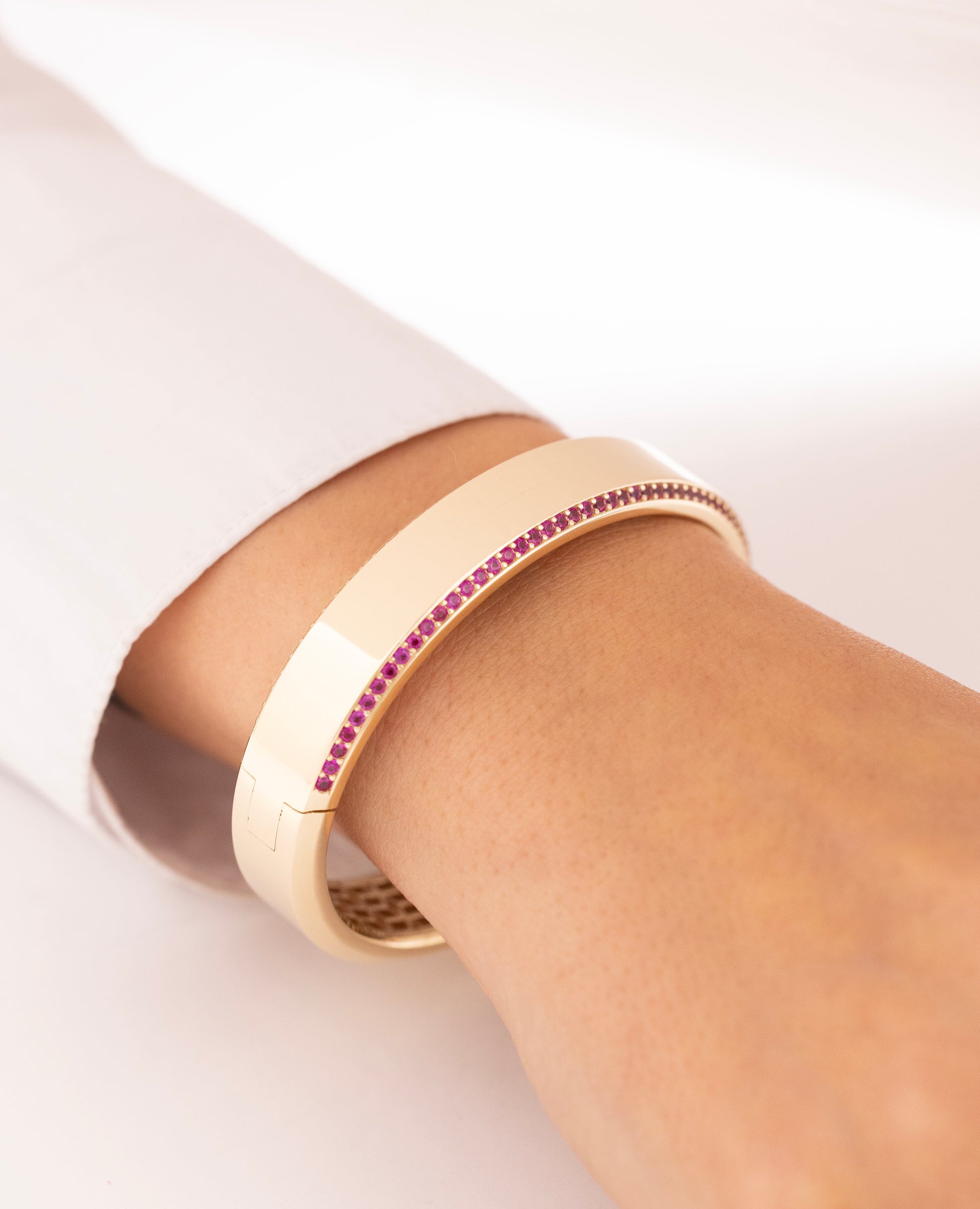 Cetaş Eterna Taşlı 14 Ayar Altın Kelepçe