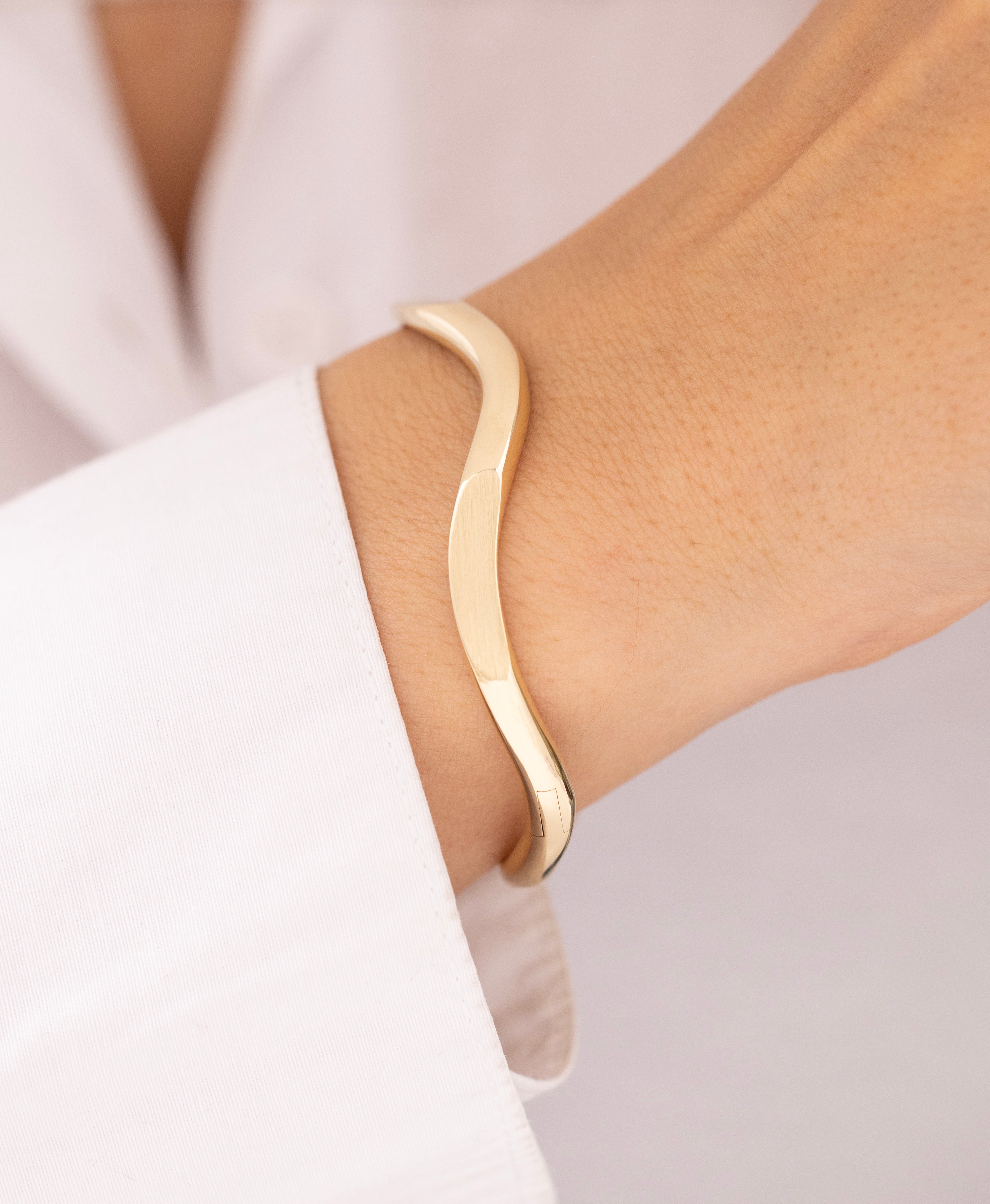 Cetaş Eterna Akış 14 Ayar Altın Kelepçe