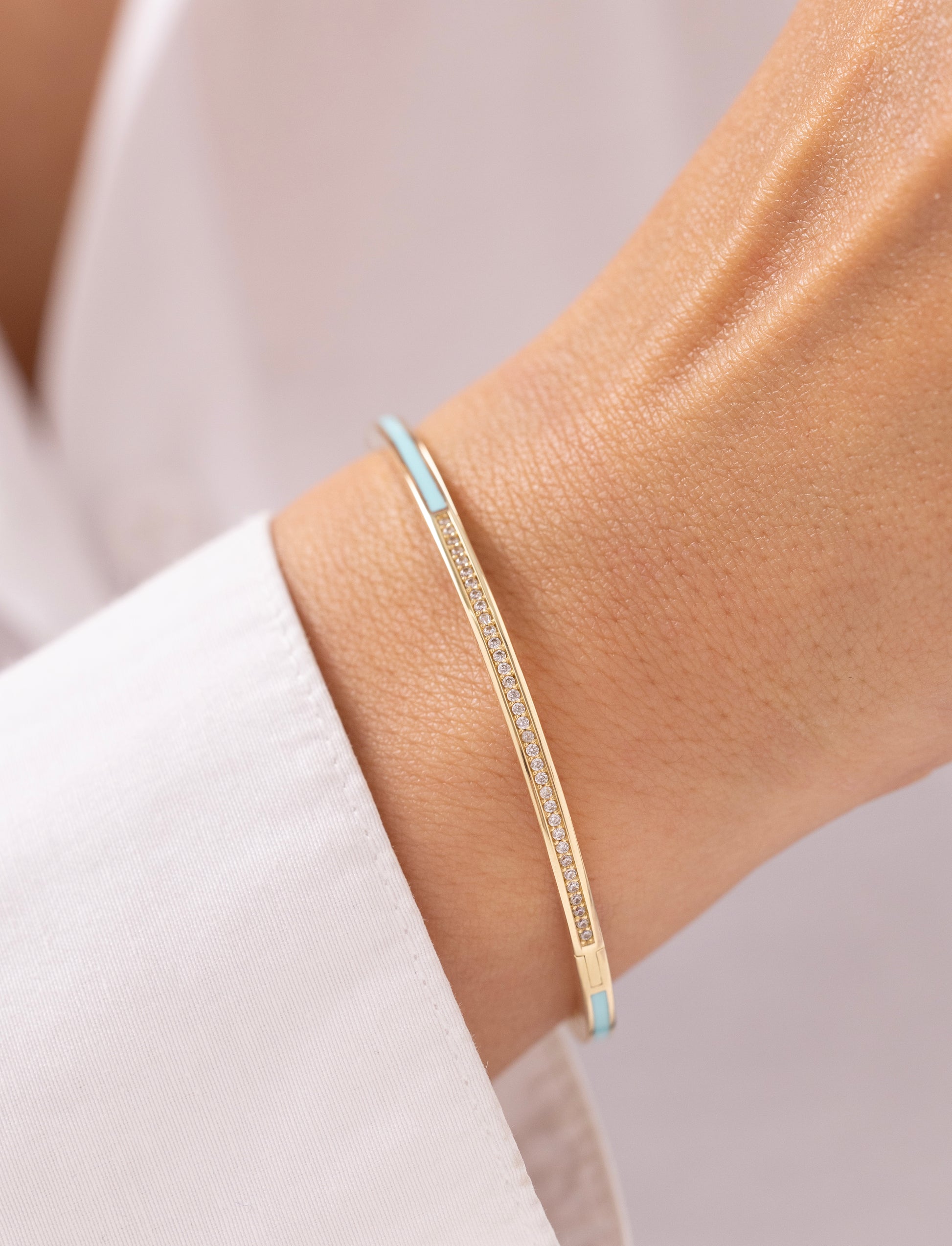 Cetaş Eterna Turkuaz Mineli 14 Ayar Altın Kelepçe