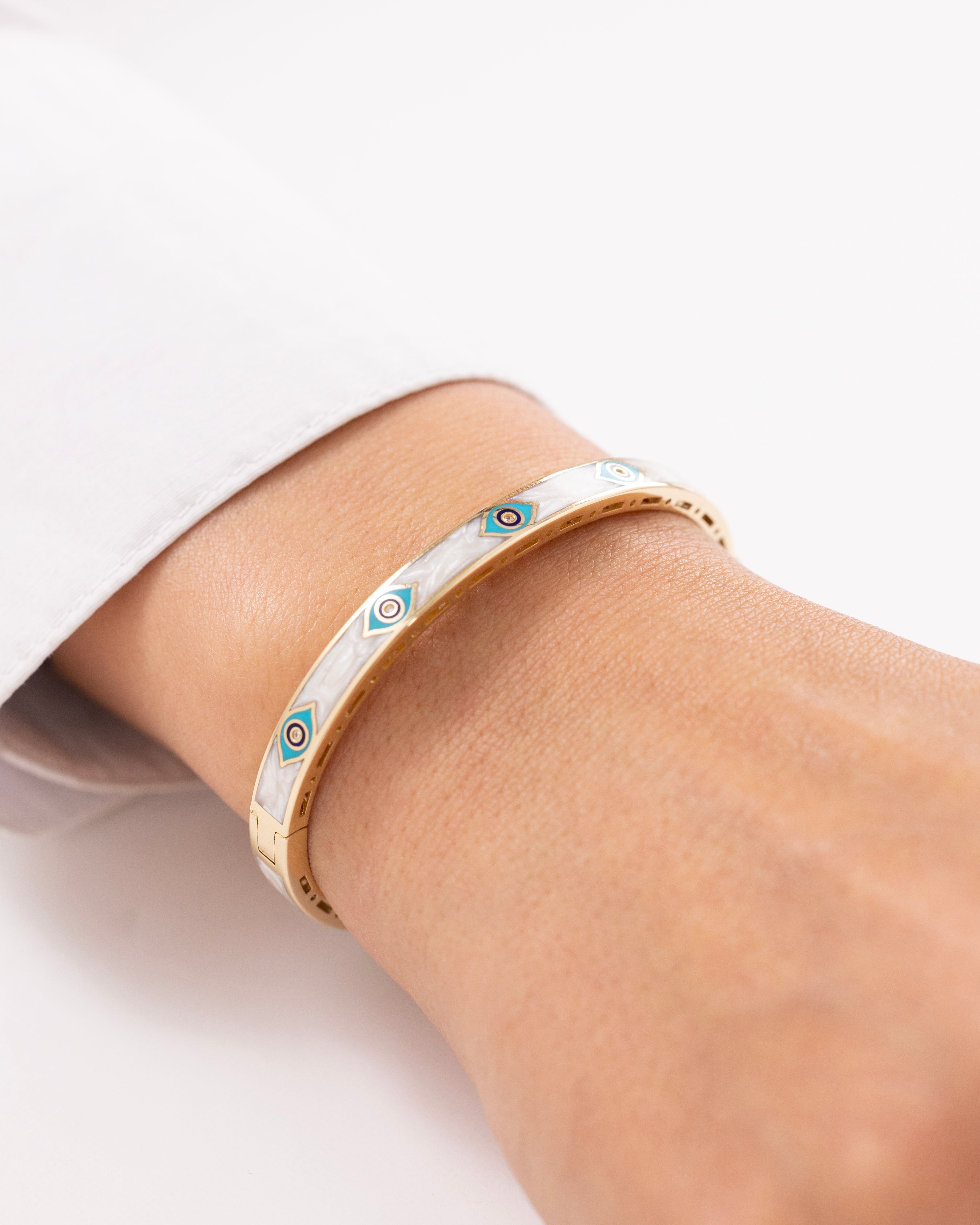 Cetaş Eterna Sedefli Nazar Boncuğu 14 Ayar Altın Kelepçe