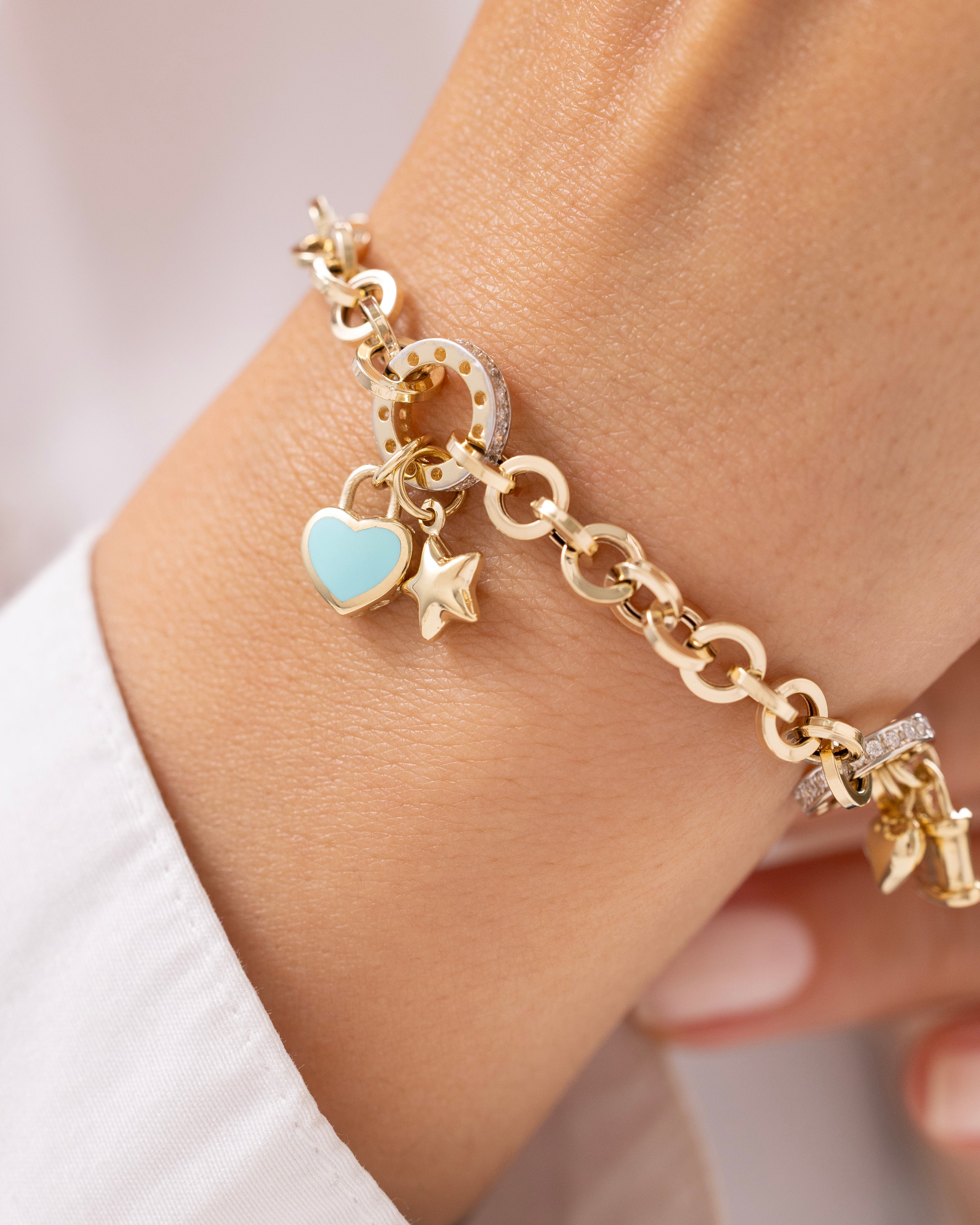 Cetaş Eterna Kalpli Yıldız Charmlı 14 Ayar Altın Bileklik