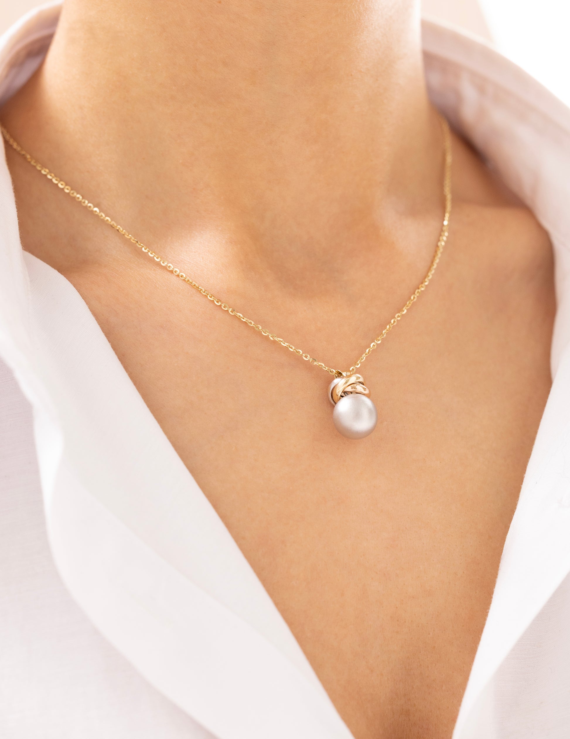 Cetaş Eterna Üç Renkli Düğüm 14 Ayar Altın Kolye