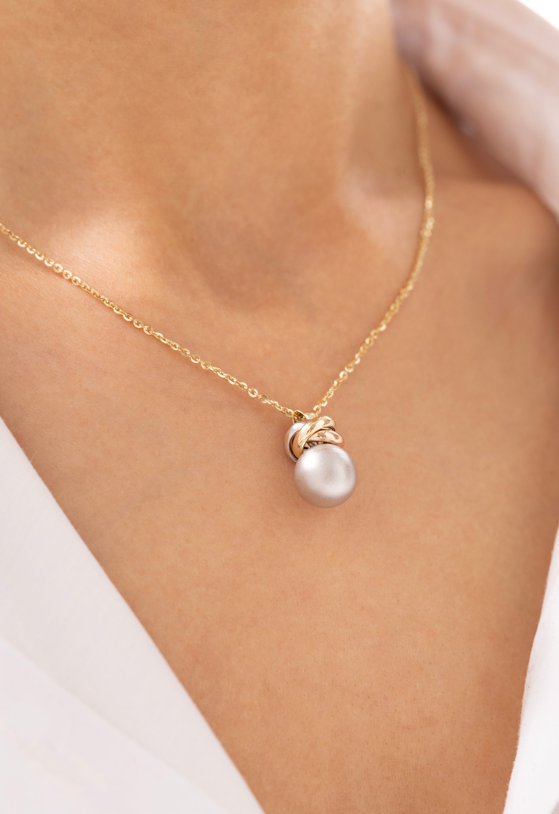 Cetaş Eterna Üç Renkli Düğüm 14 Ayar Altın Kolye