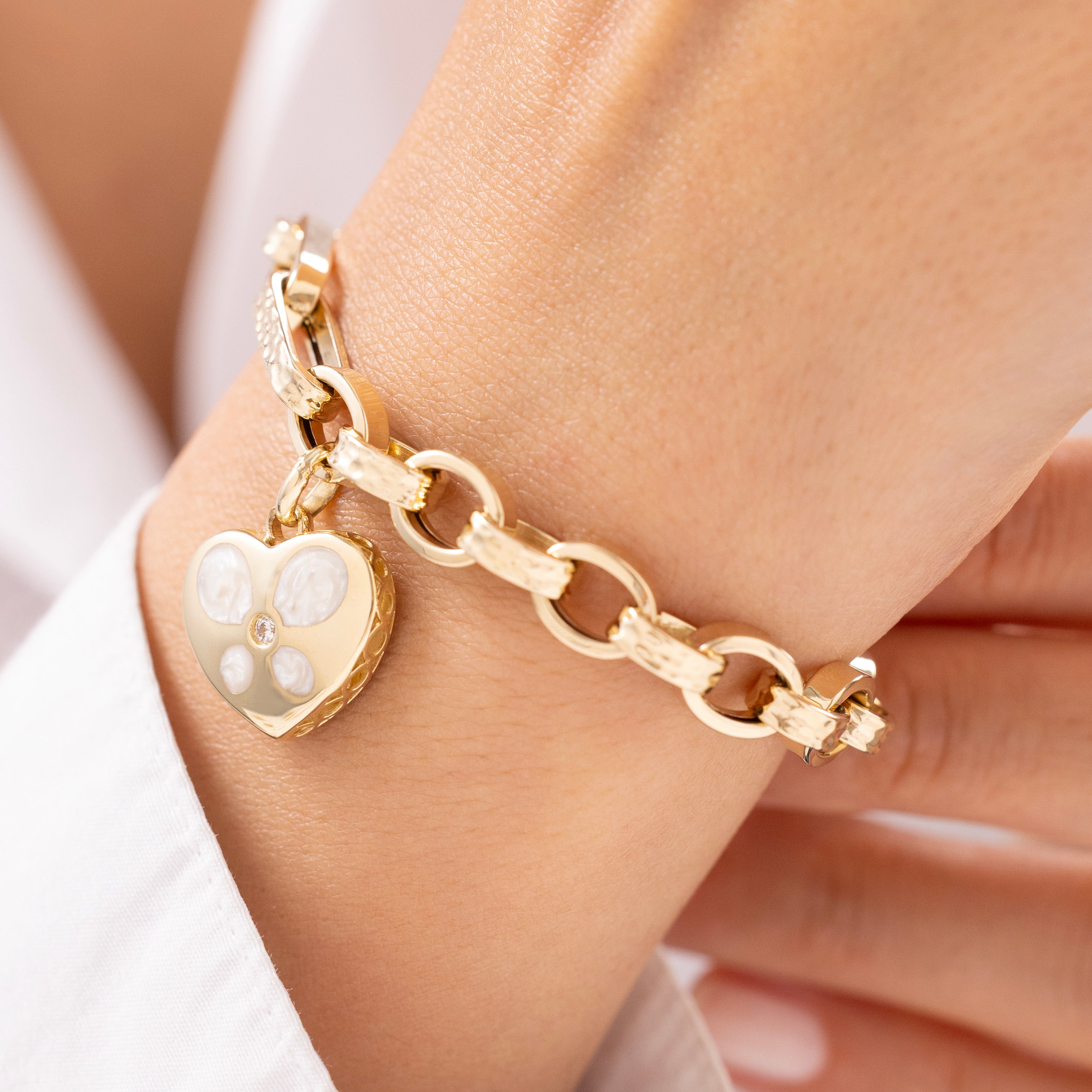 Cetaş Eterna Beyaz Mineli Kalpli 14 Ayar Altın Bileklik