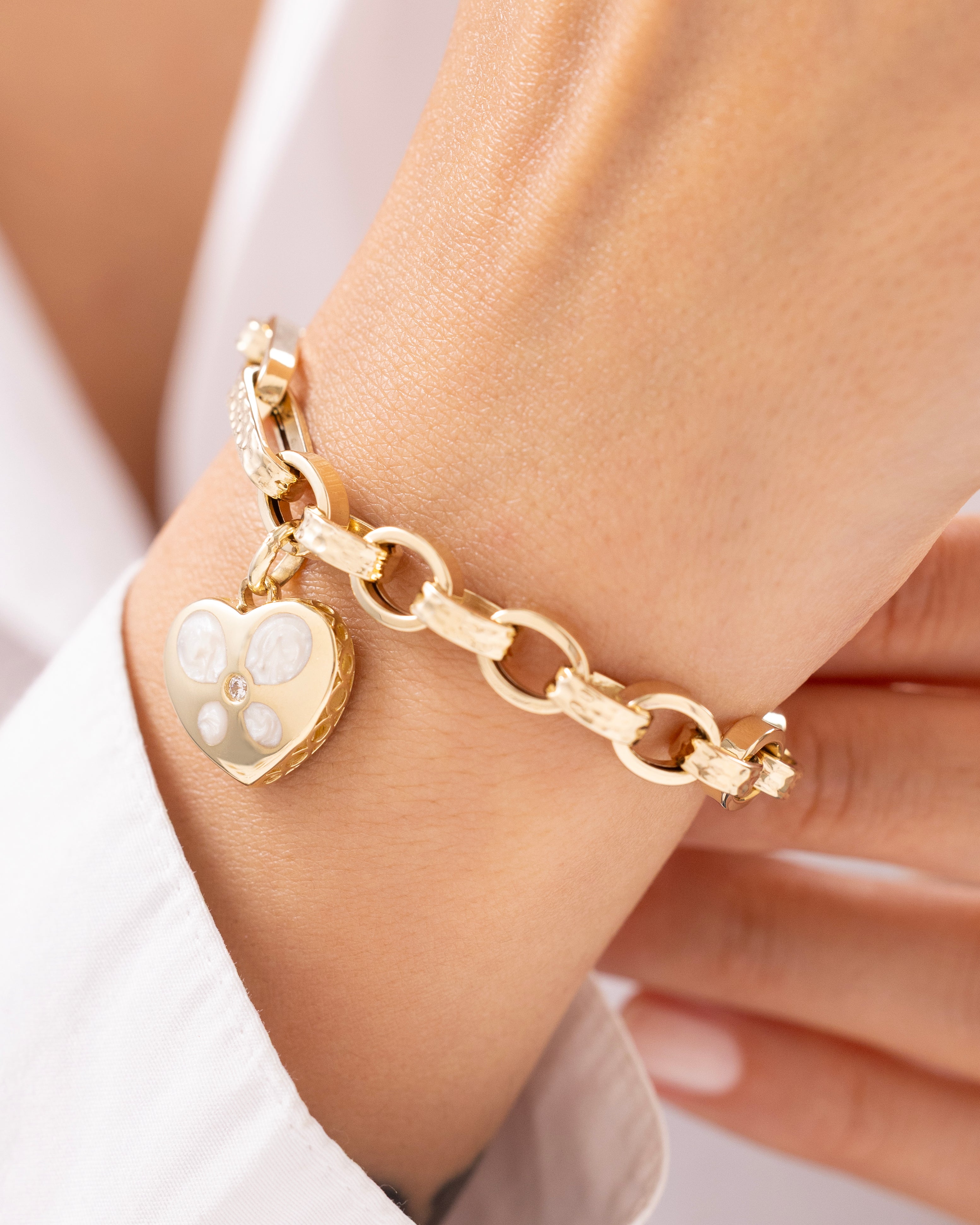 Cetaş Eterna Beyaz Mineli Kalpli 14 Ayar Altın Bileklik