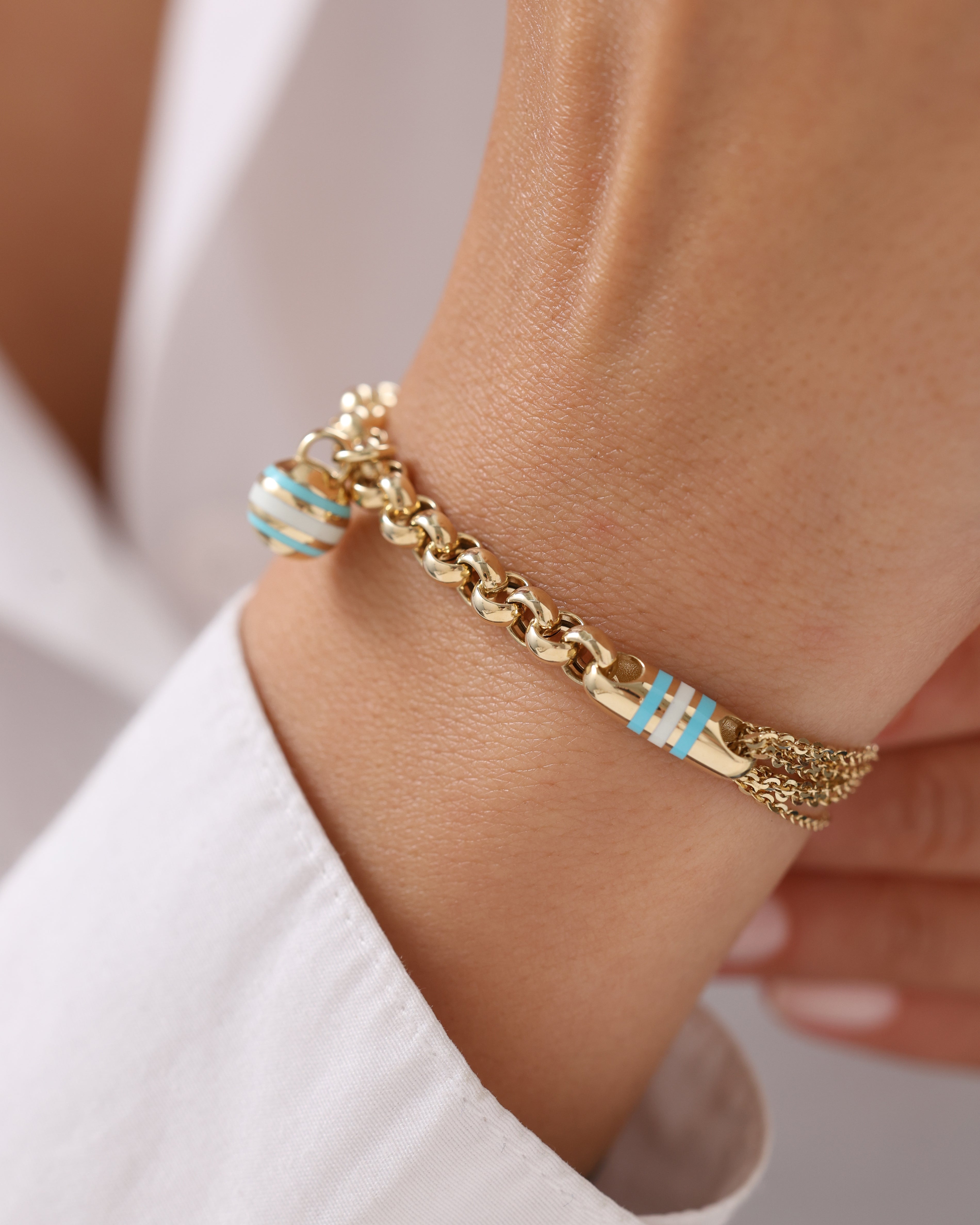 Cetaş Eterna Mavi Çizgili Charm 14 Ayar Altın Bileklik