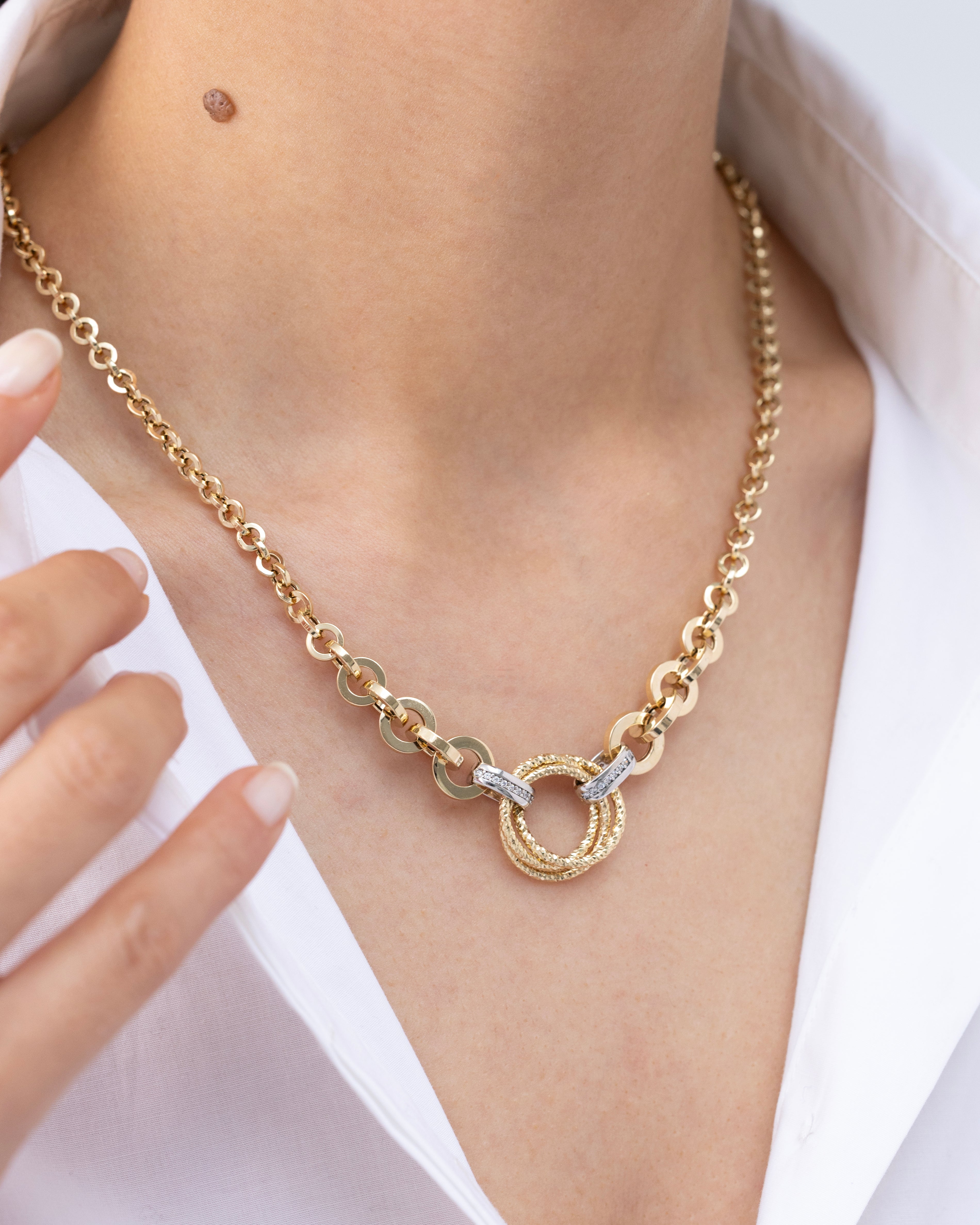 Cetaş Zarif Halka Tasarım 14 Ayar Altın Kolye