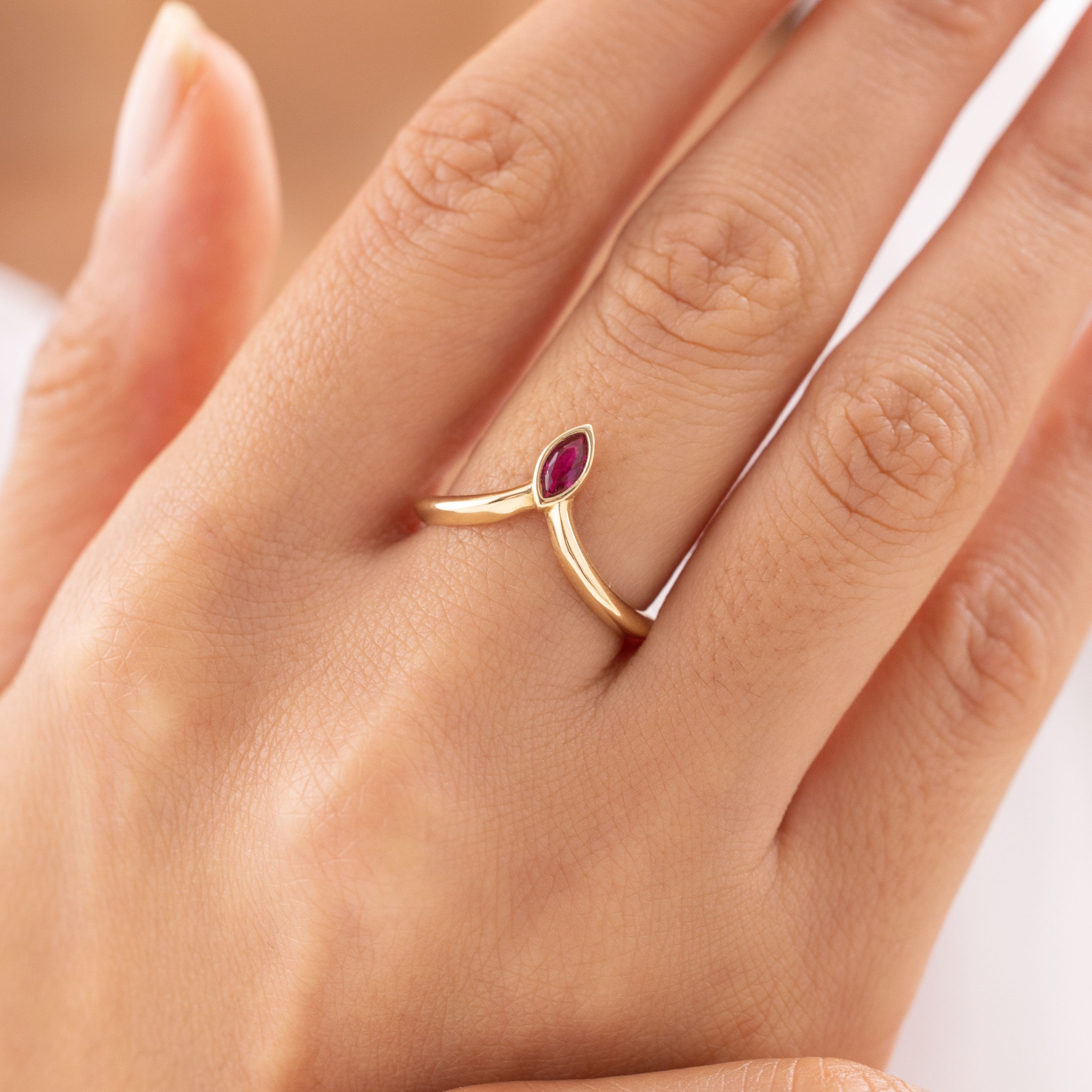 Cetaş Eterna Ruby Zarif 14 Ayar Altın Yüzük