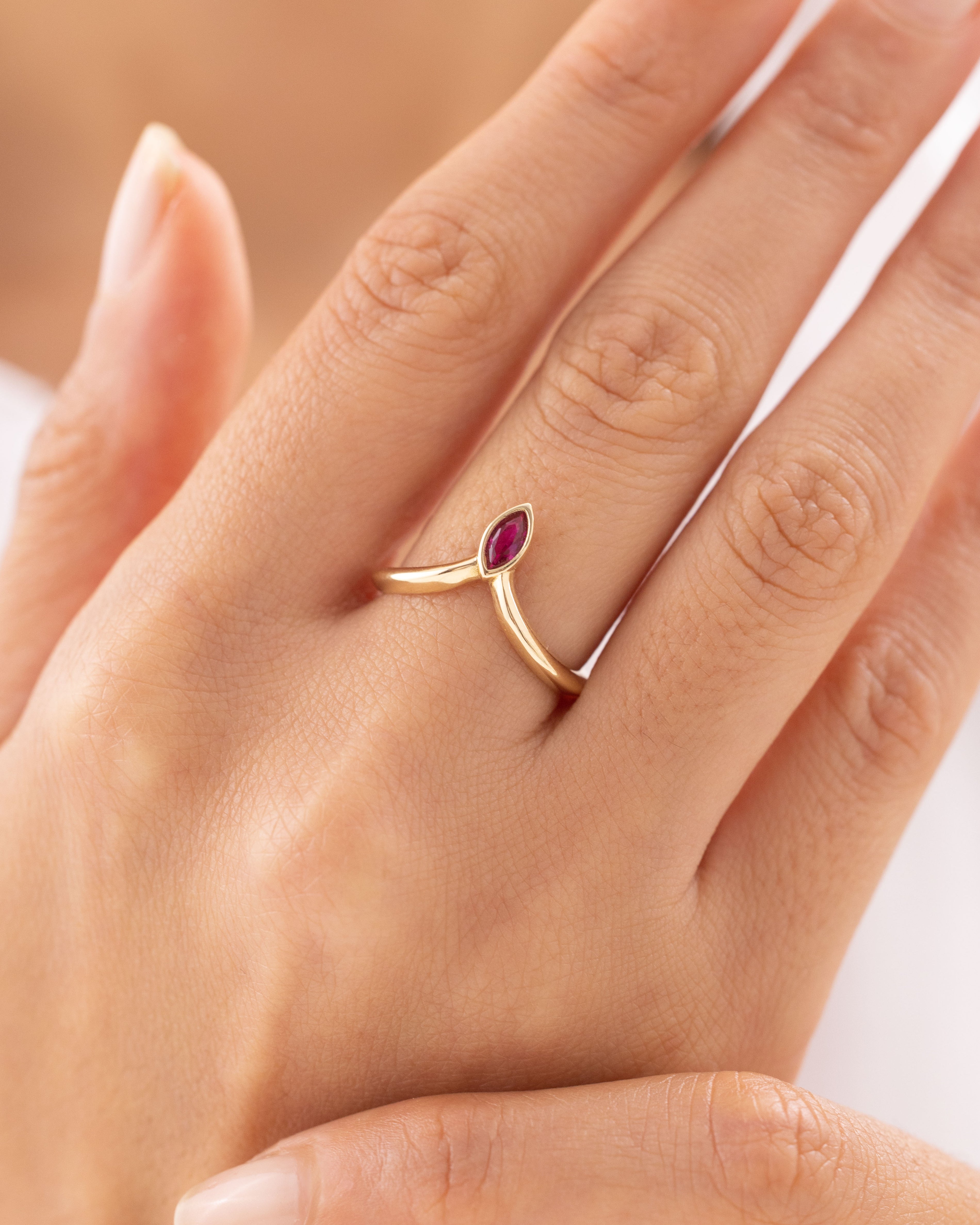 Cetaş Eterna Ruby Zarif 14 Ayar Altın Yüzük
