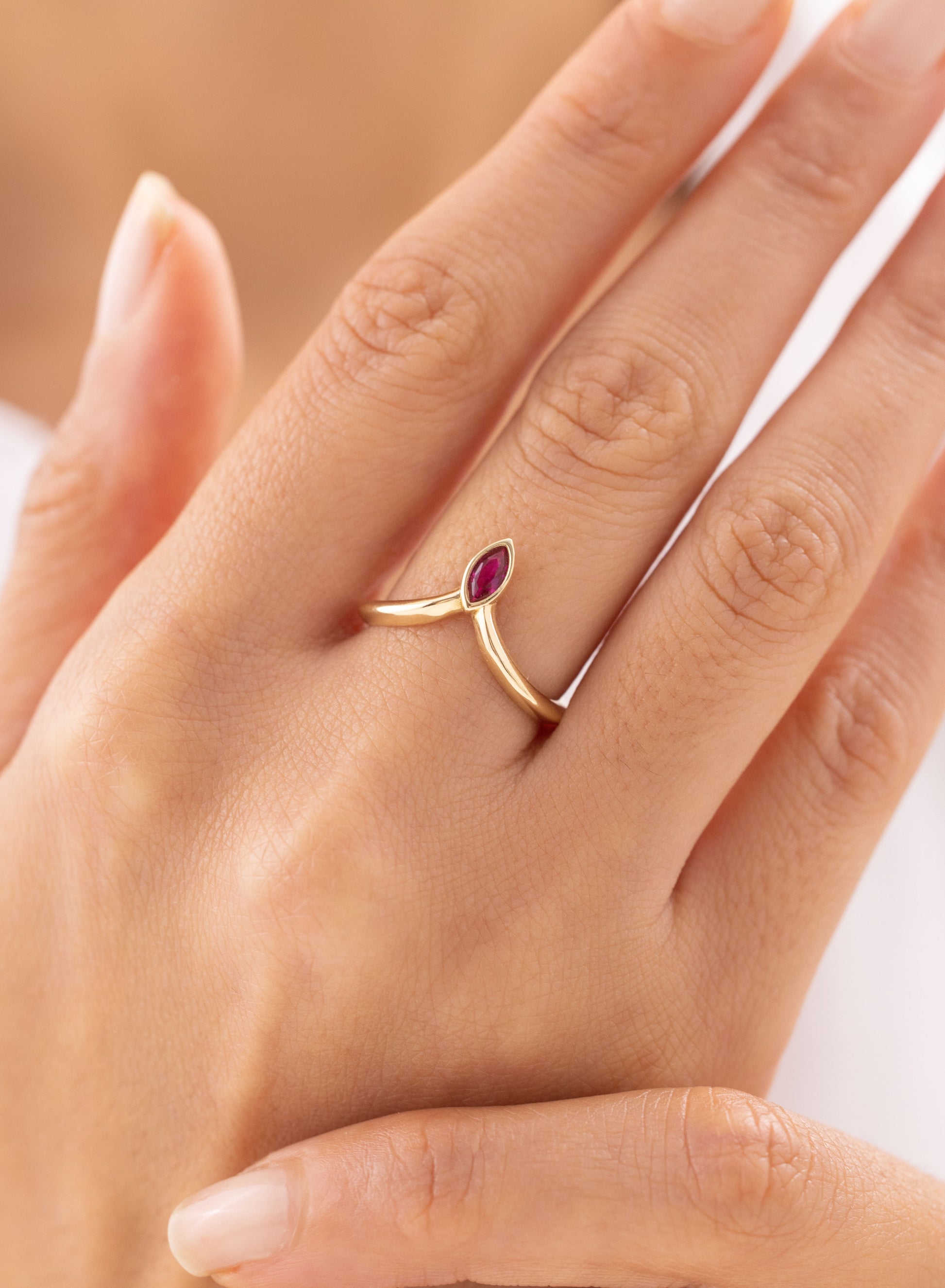 Cetaş Eterna Ruby Zarif 14 Ayar Altın Yüzük