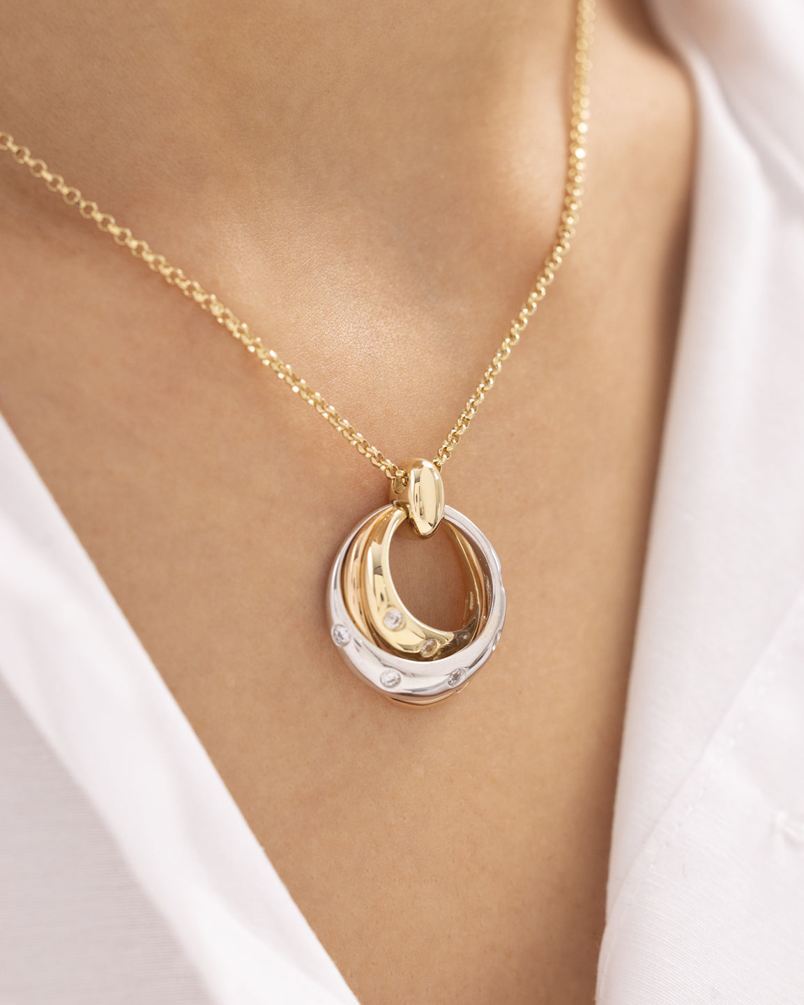 Cetaş Güneş ve Ay Taşlı 14 Ayar Altın Kolye