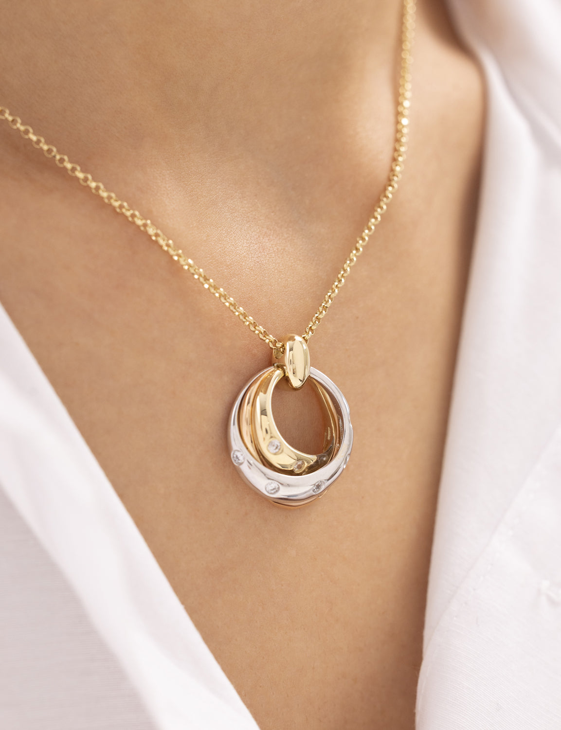 Cetaş Güneş ve Ay Taşlı 14 Ayar Altın Kolye